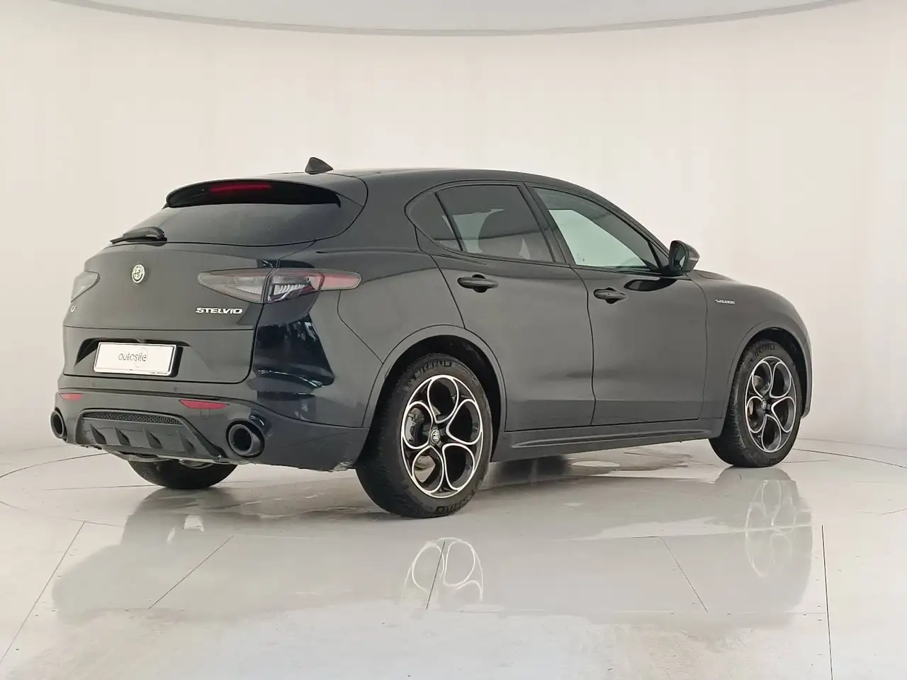 Alfa Romeo Stelvio 2024