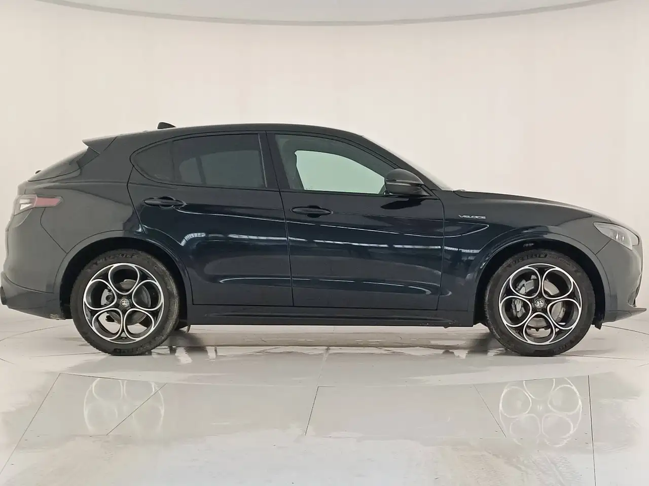 Alfa Romeo Stelvio 2024