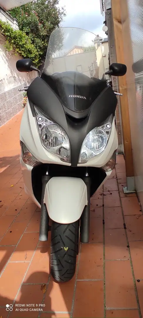 Honda SW-T 400 Bianco - 1