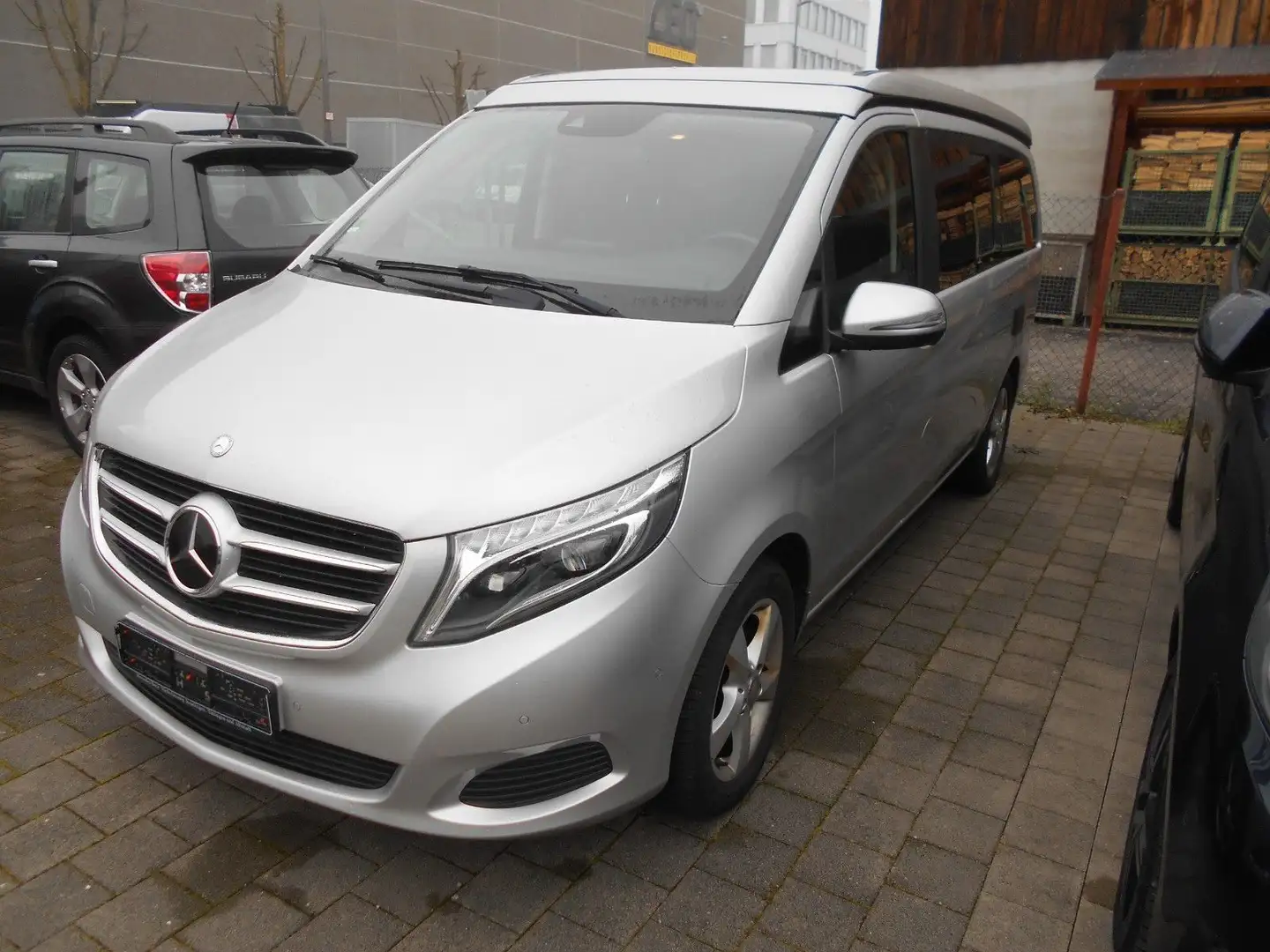 Mercedes-Benz 220 V Vito Marco Polo 220/250 d EDITION 4MATIC Silber - 1