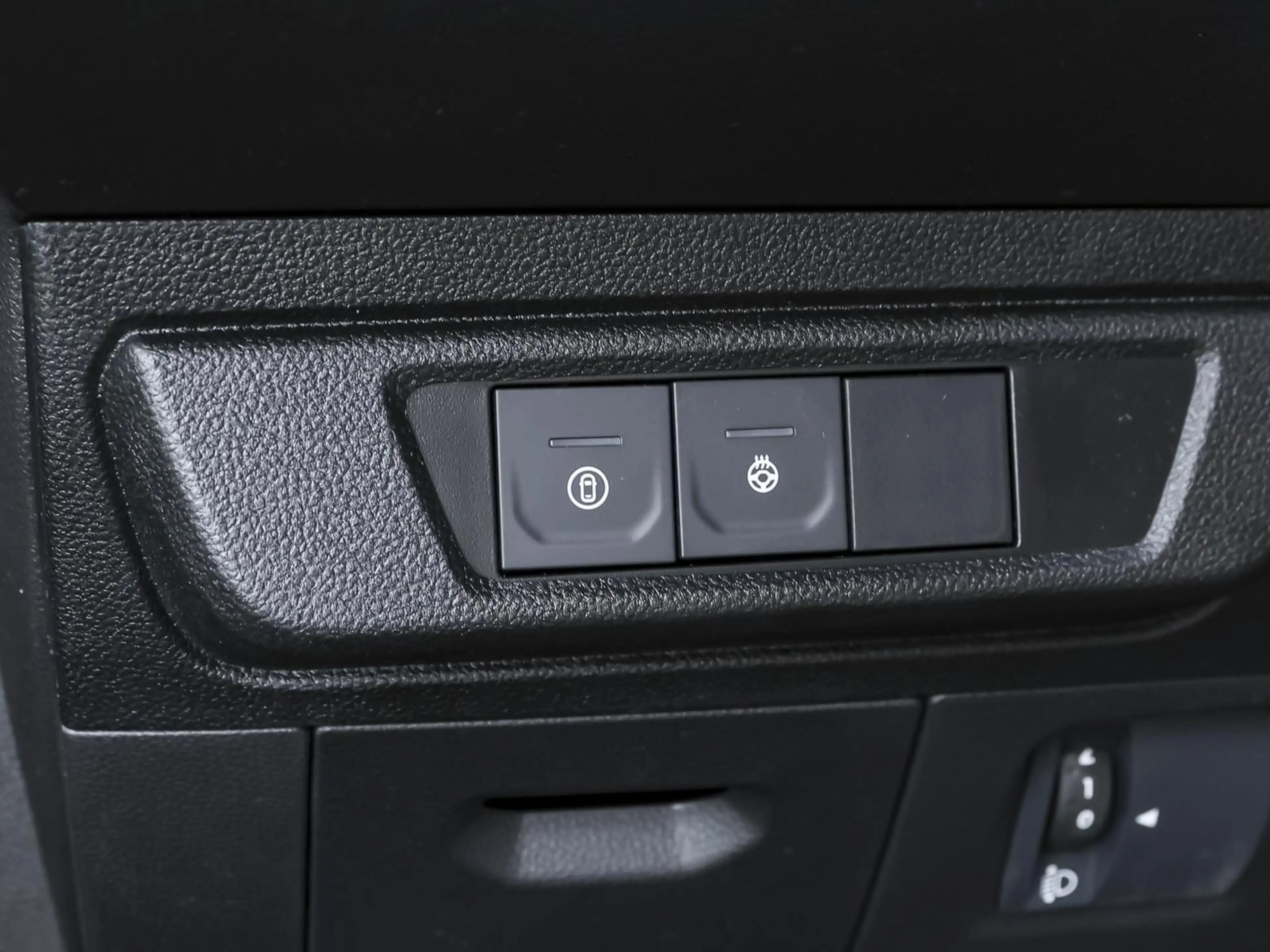 Dacia Jogger Extreme hybrid 155 7-SITZE NAVI SHZ PDC — photo 11