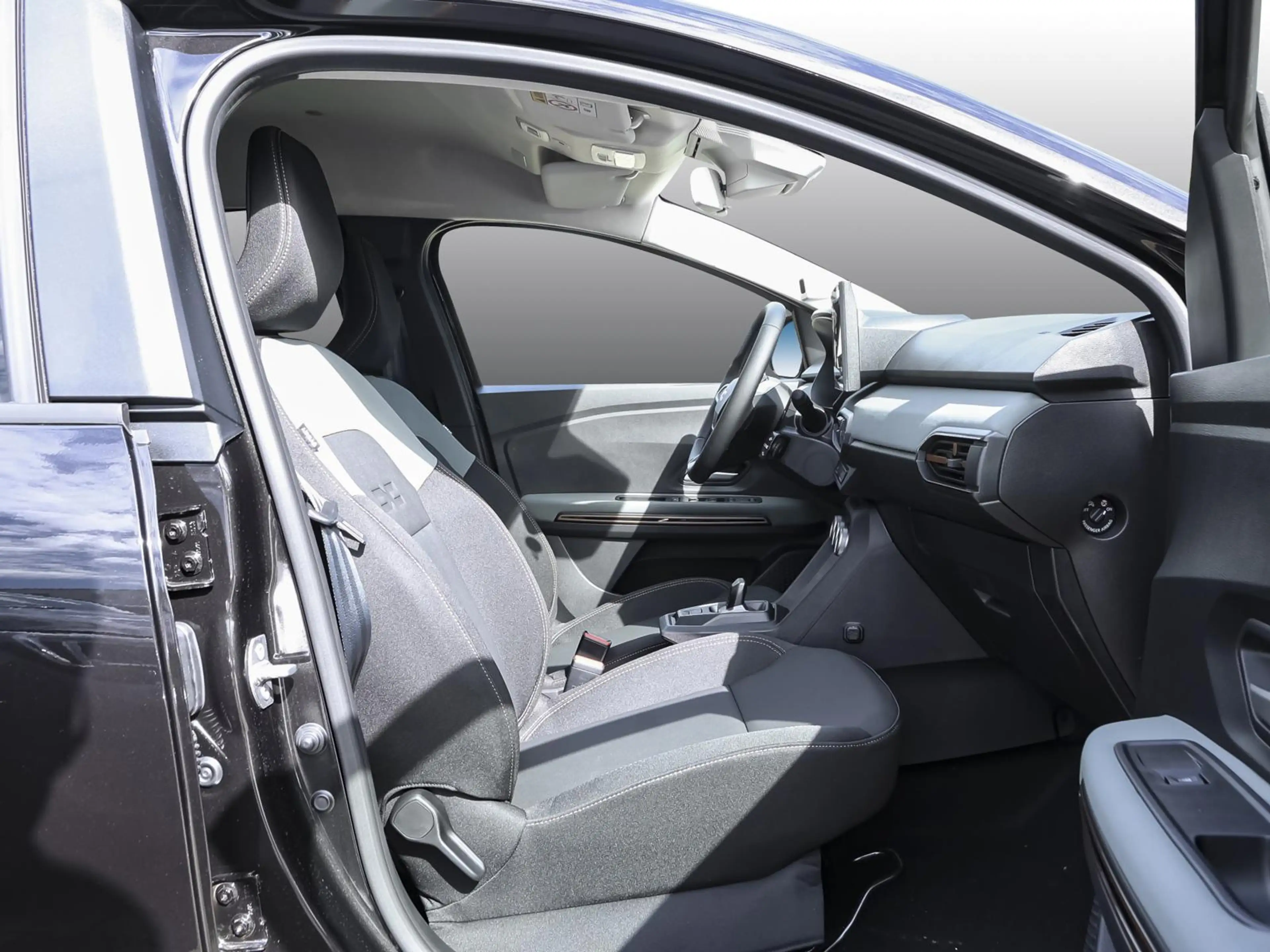 Dacia Jogger Extreme hybrid 155 7-SITZE NAVI SHZ PDC — photo 3