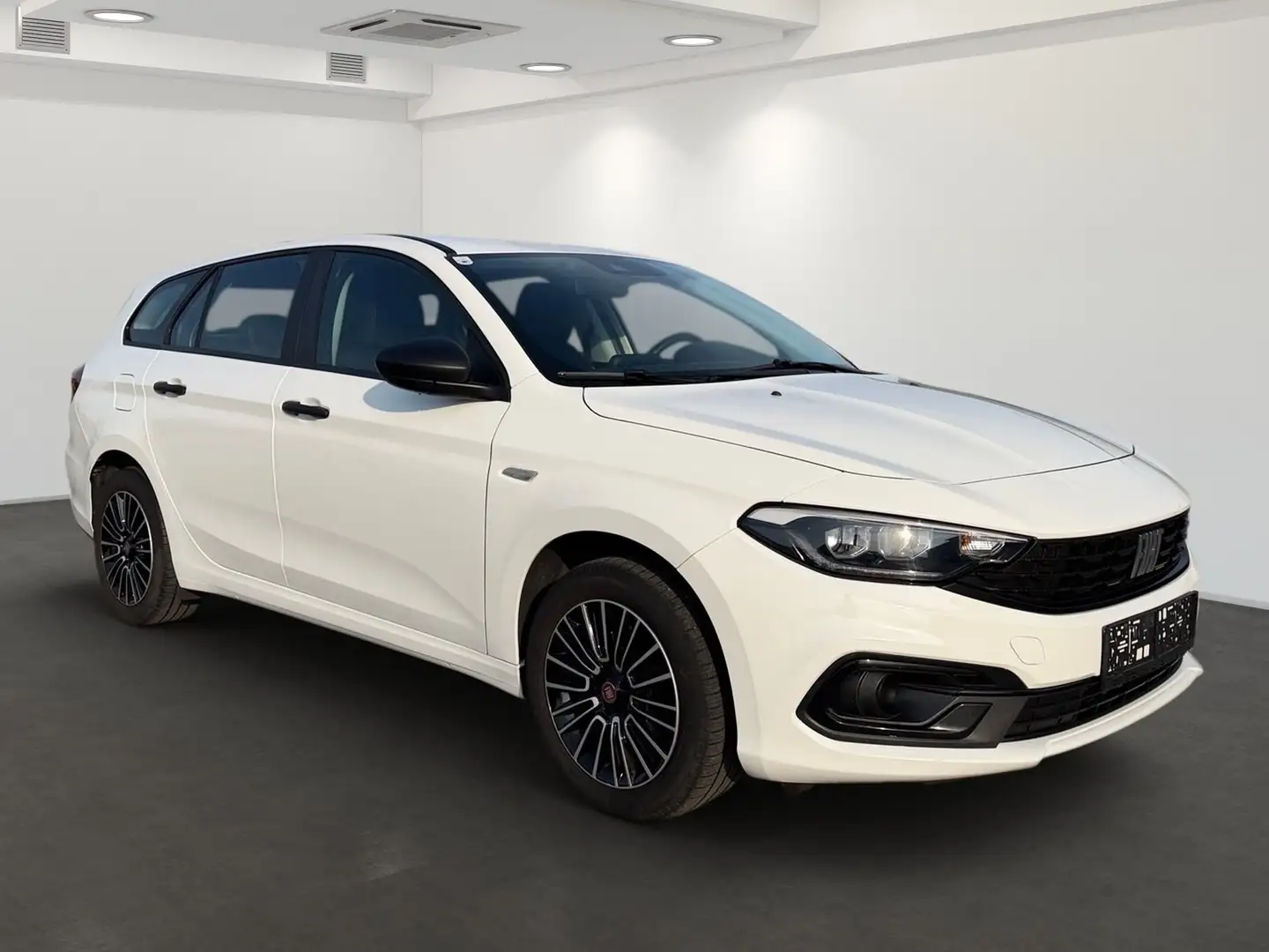 Fiat Tipo MultiJet 95 SCR/57a NEU/Service NEU/8fach bereift Weiß - 2