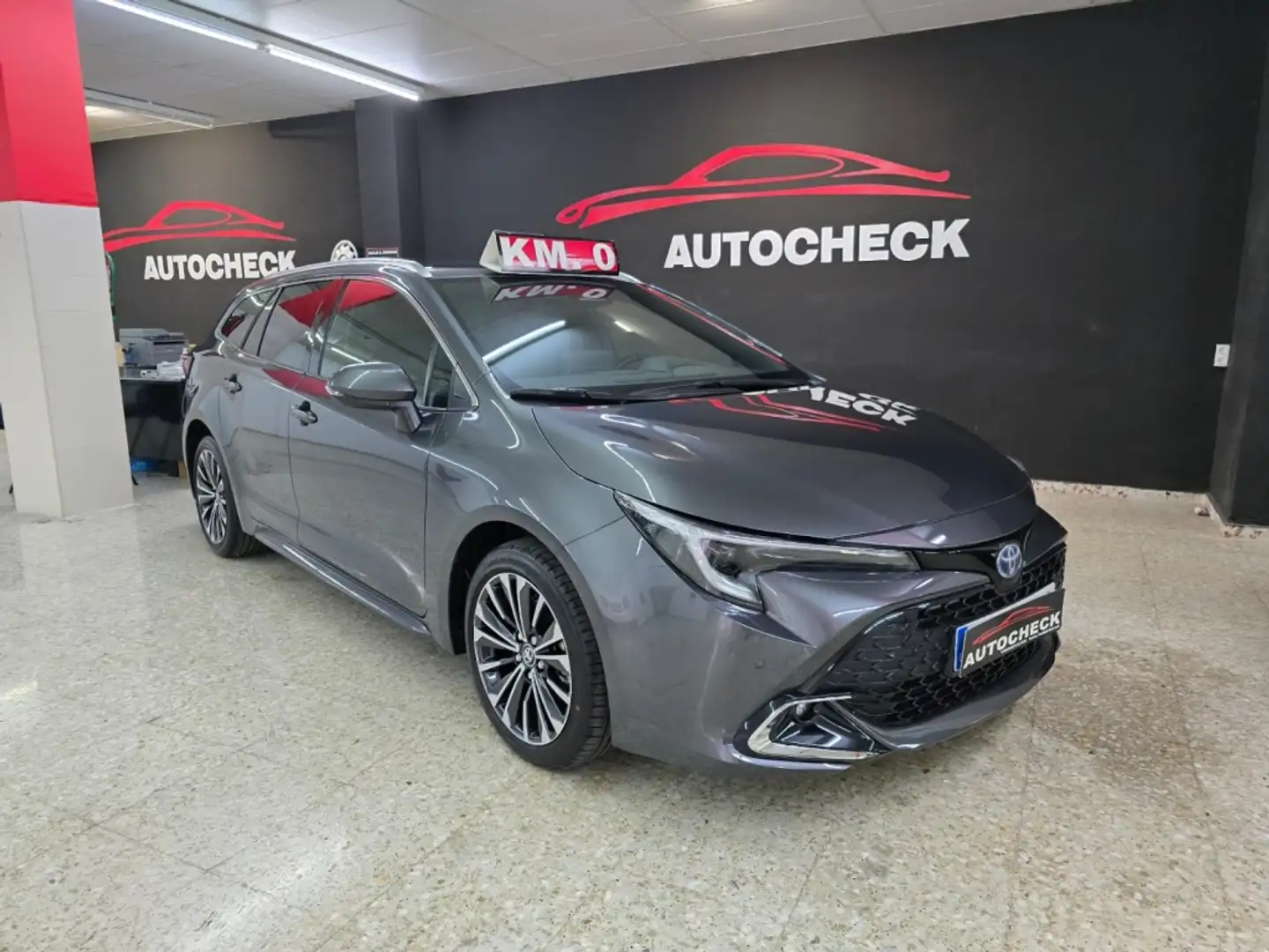 Toyota Corolla Touring Sports 140H Style Gris - 1