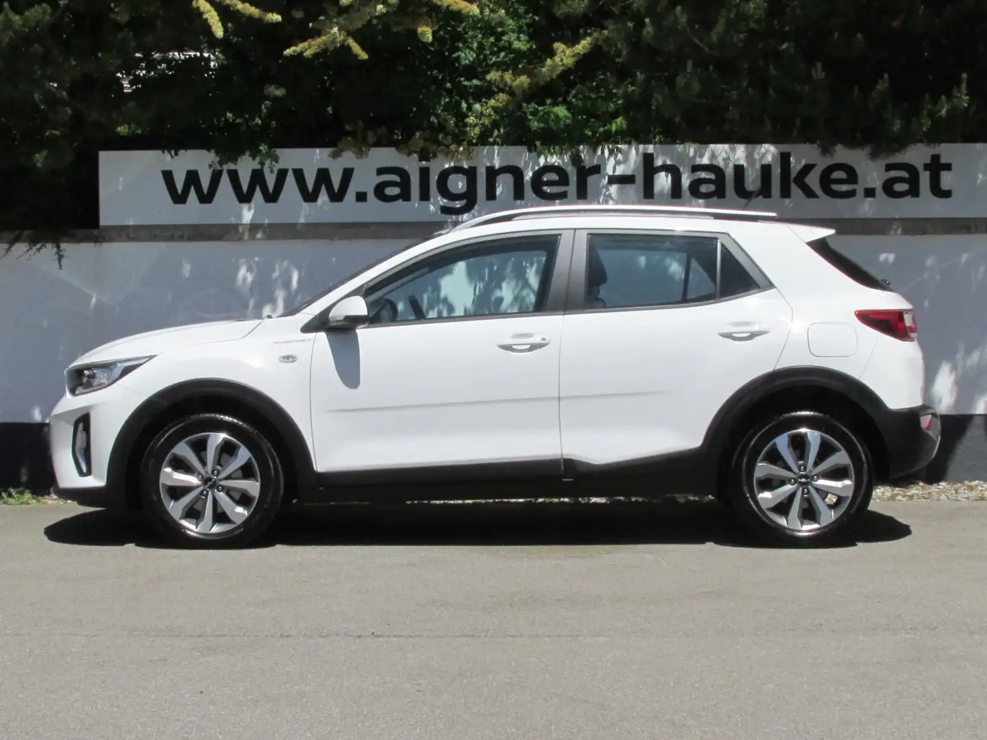 Kia Stonic 1,0 TGDI GPF ISG Silber DCT Aut. Weiß - 2