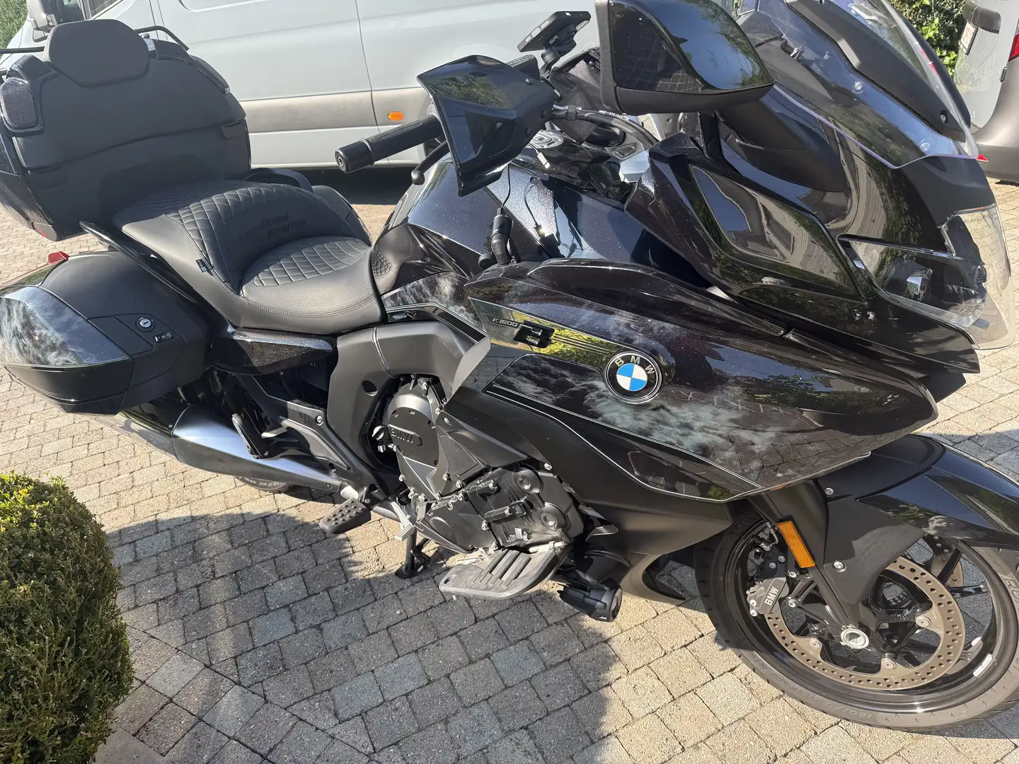 BMW K 1600 Grand America K1600B Grand America  MIDNIGHT 719 - 2
