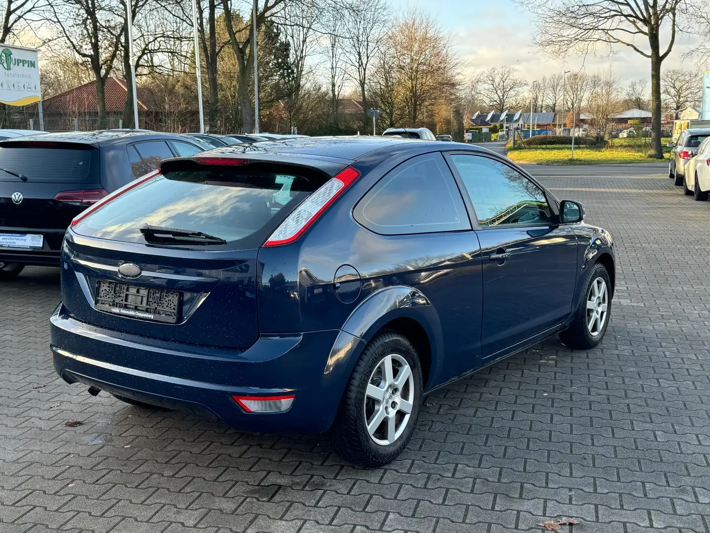 Ford Focus 1.4 Style Klima / El. Fensterheber / Blau - 2
