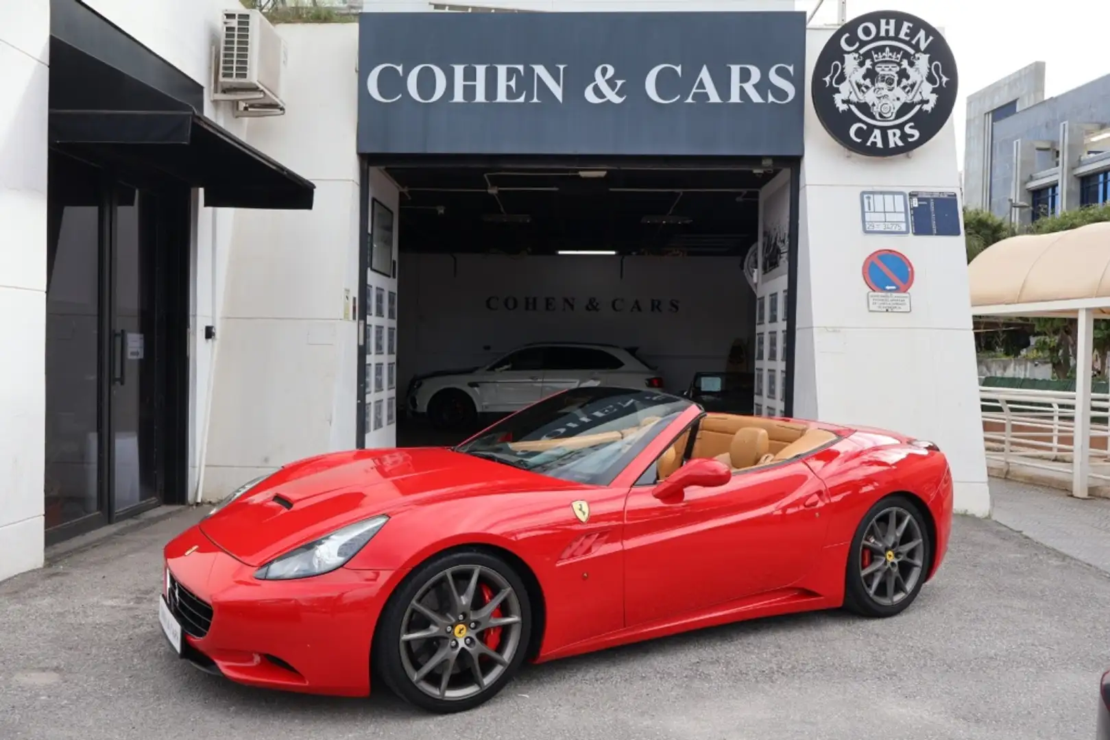 Ferrari California Rot - 1