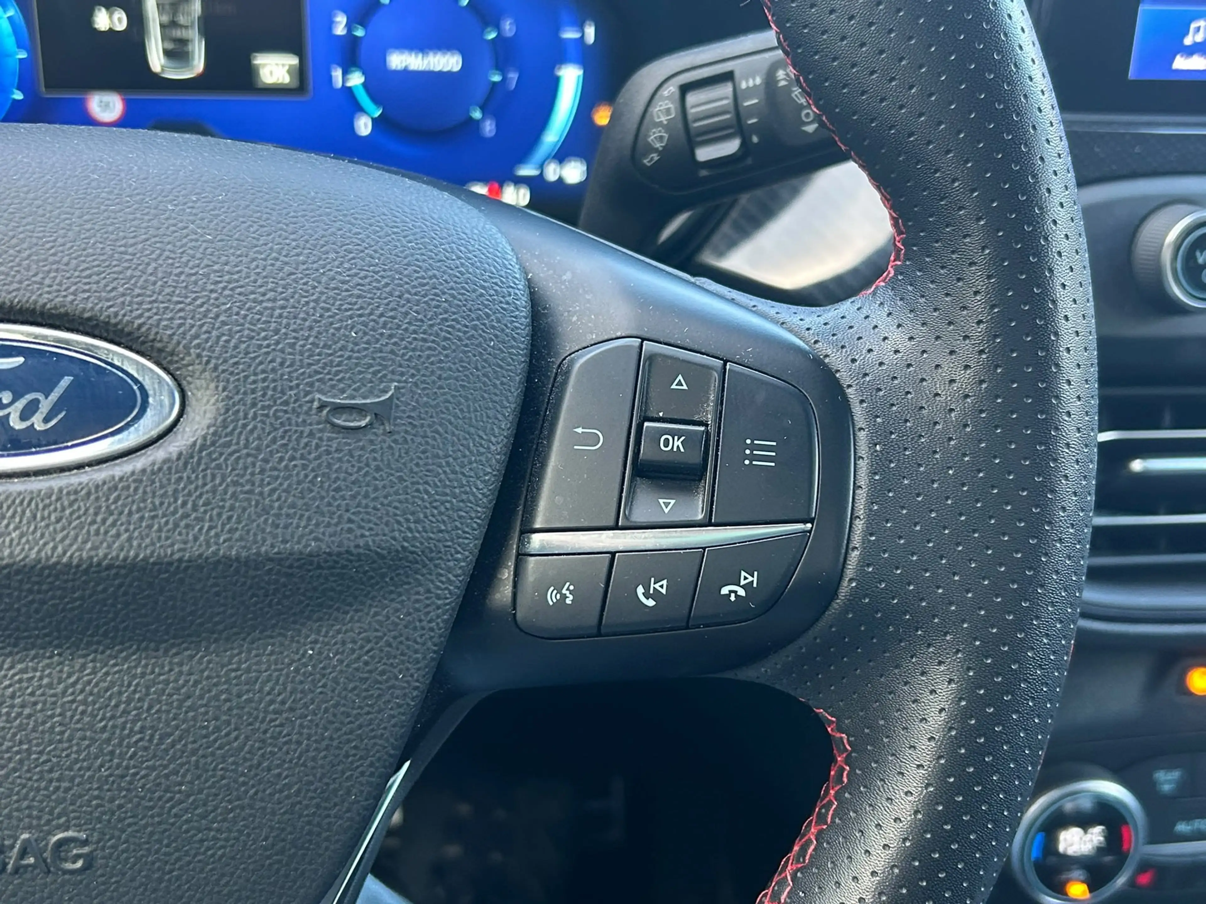 Ford Focus Wagon 1.0 EcoBoost Hybrid ST Line X Business | 12 — photo 15