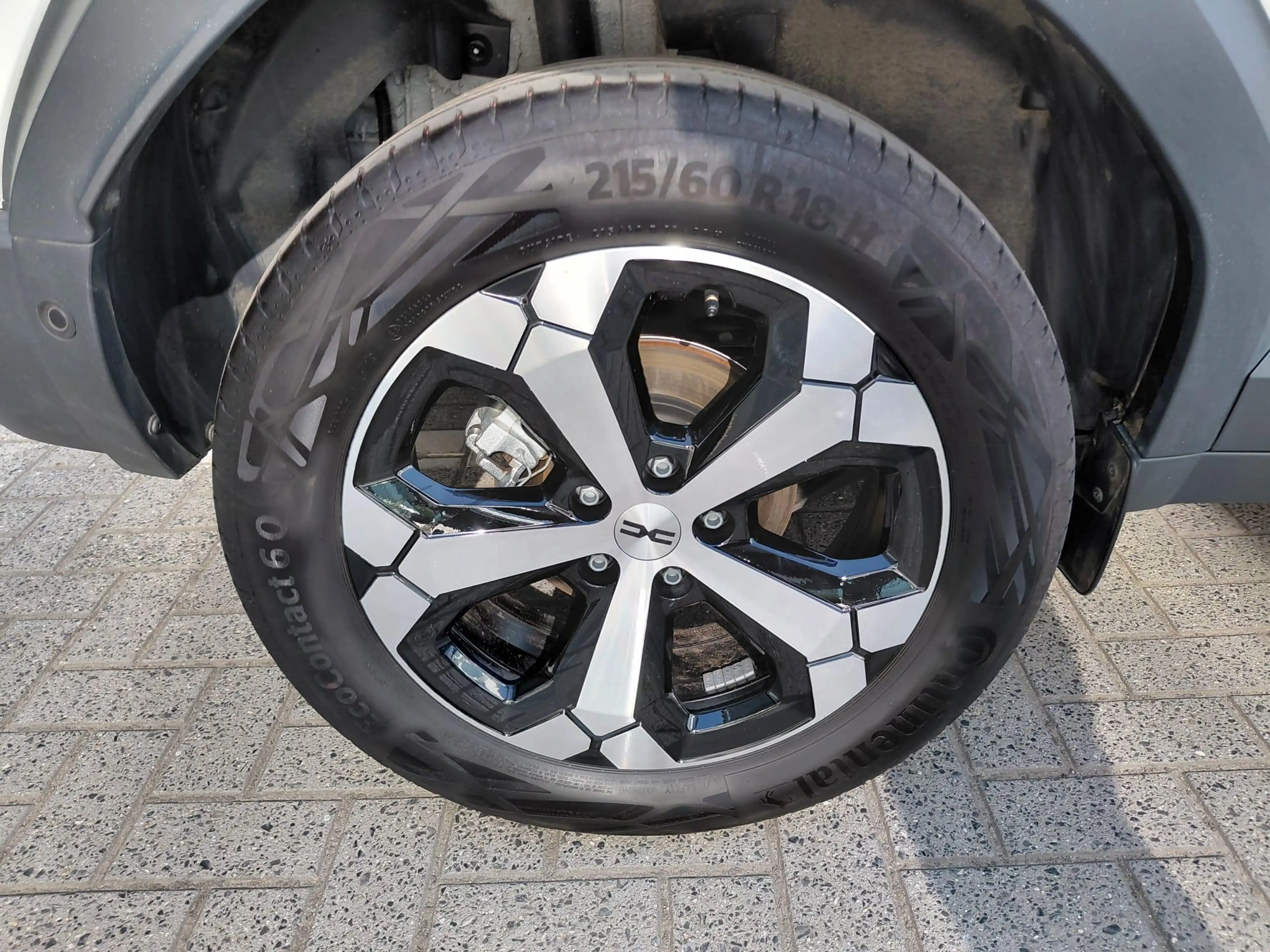 Dacia Duster Hybrid 140 Expression — photo 13