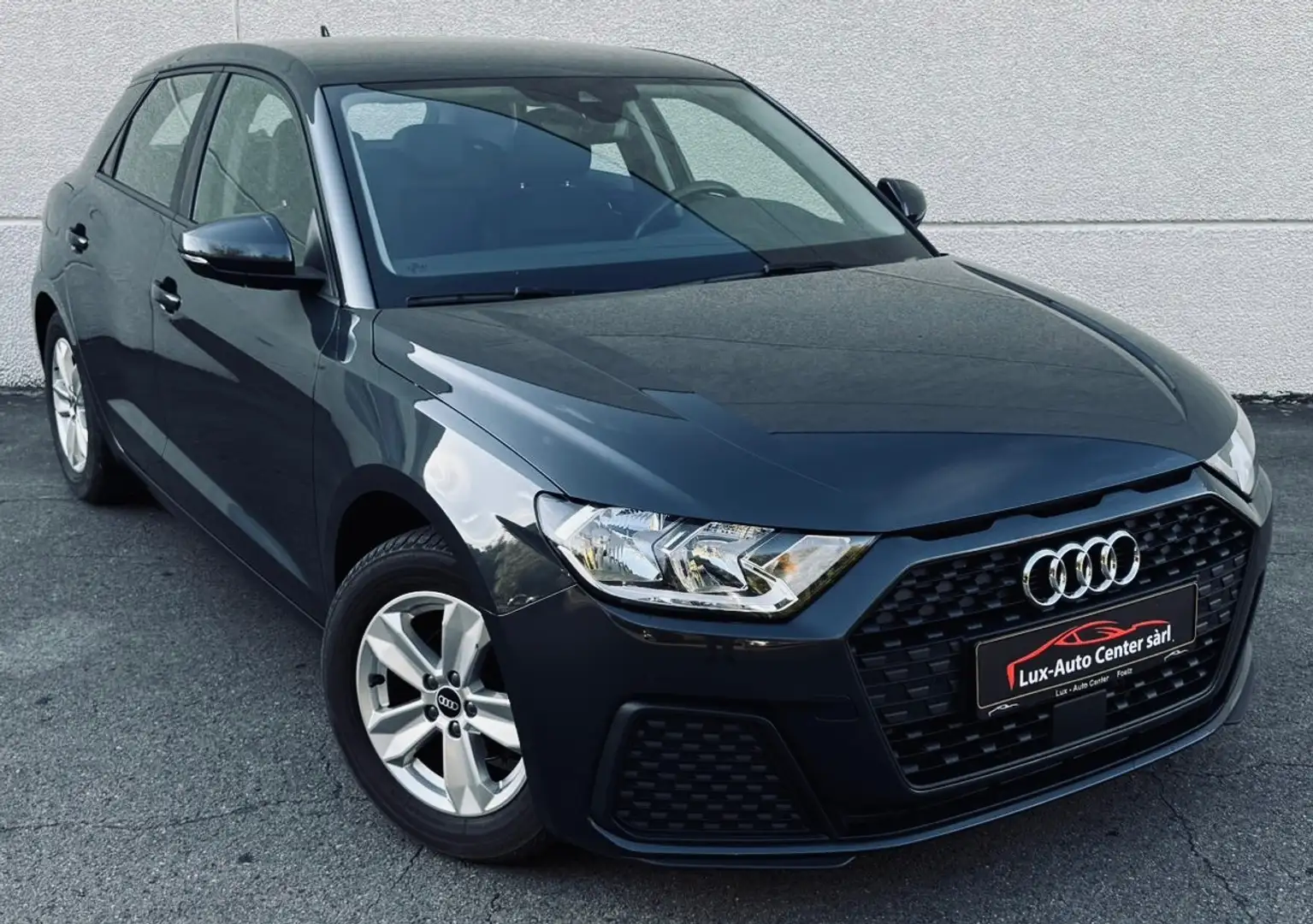 Audi A1 A1 Sportback 25 TFSI Business Ed S tronic (EU6AP) Grau - 1