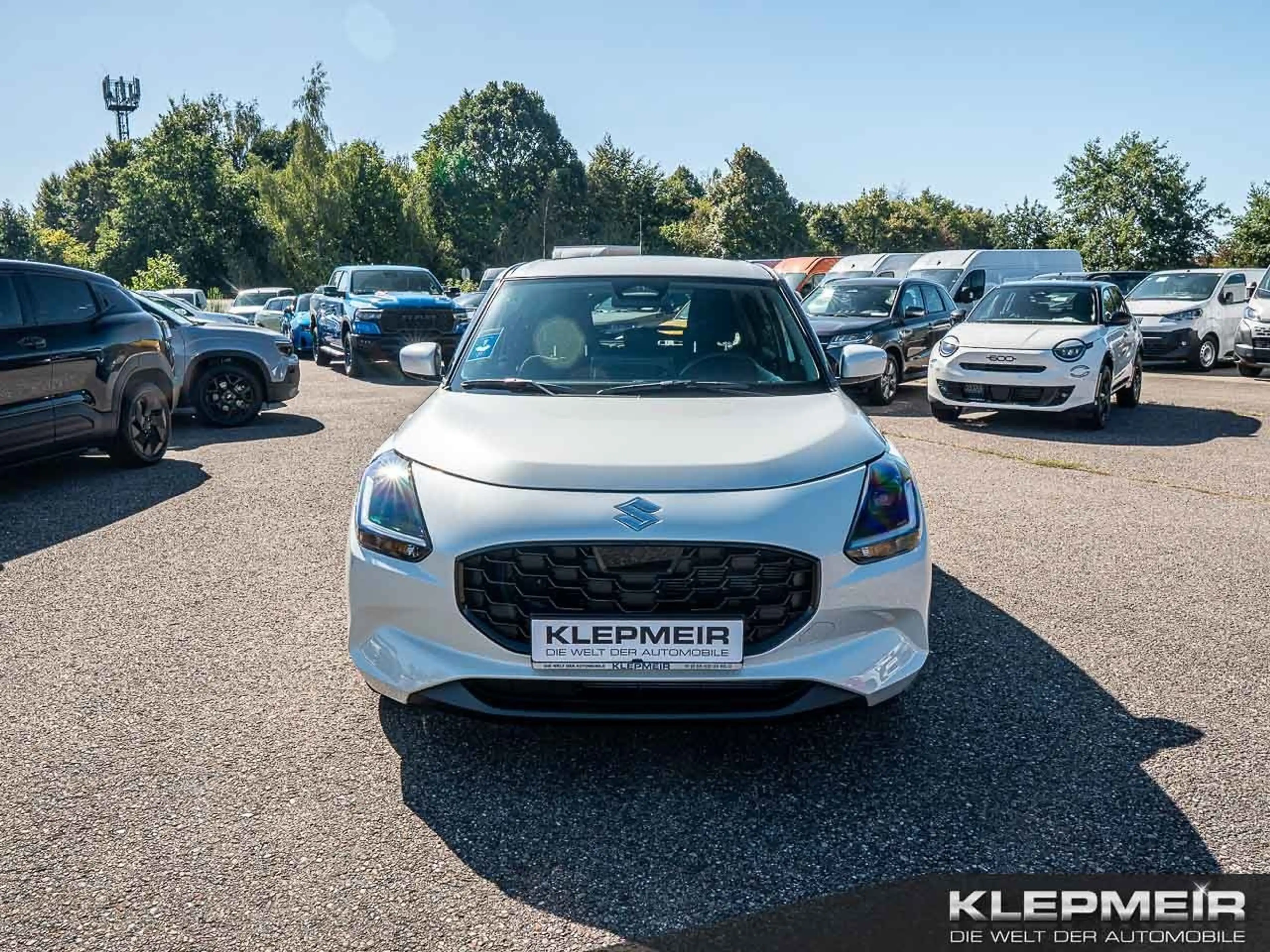 Suzuki Swift Comfort Hybrid — photo 2