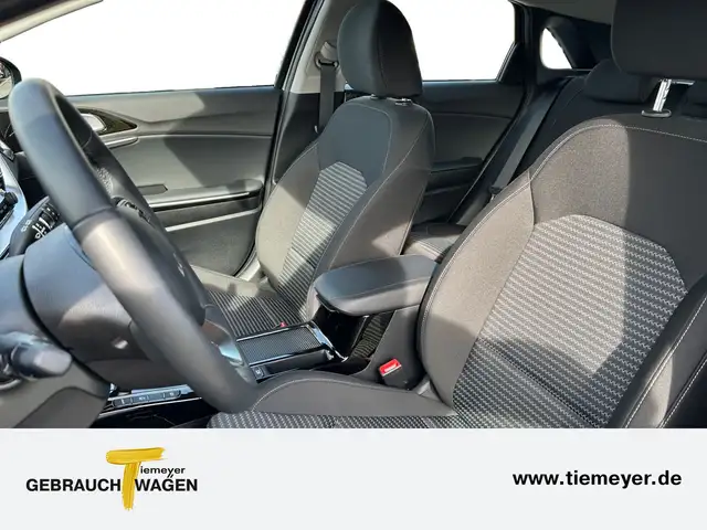 Kia Ceed view 10