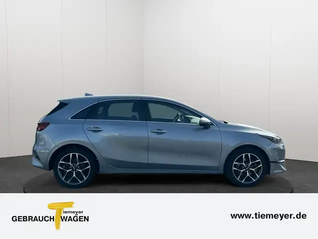 Kia Ceed view 4