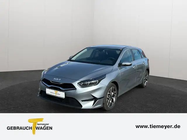Kia Ceed main image