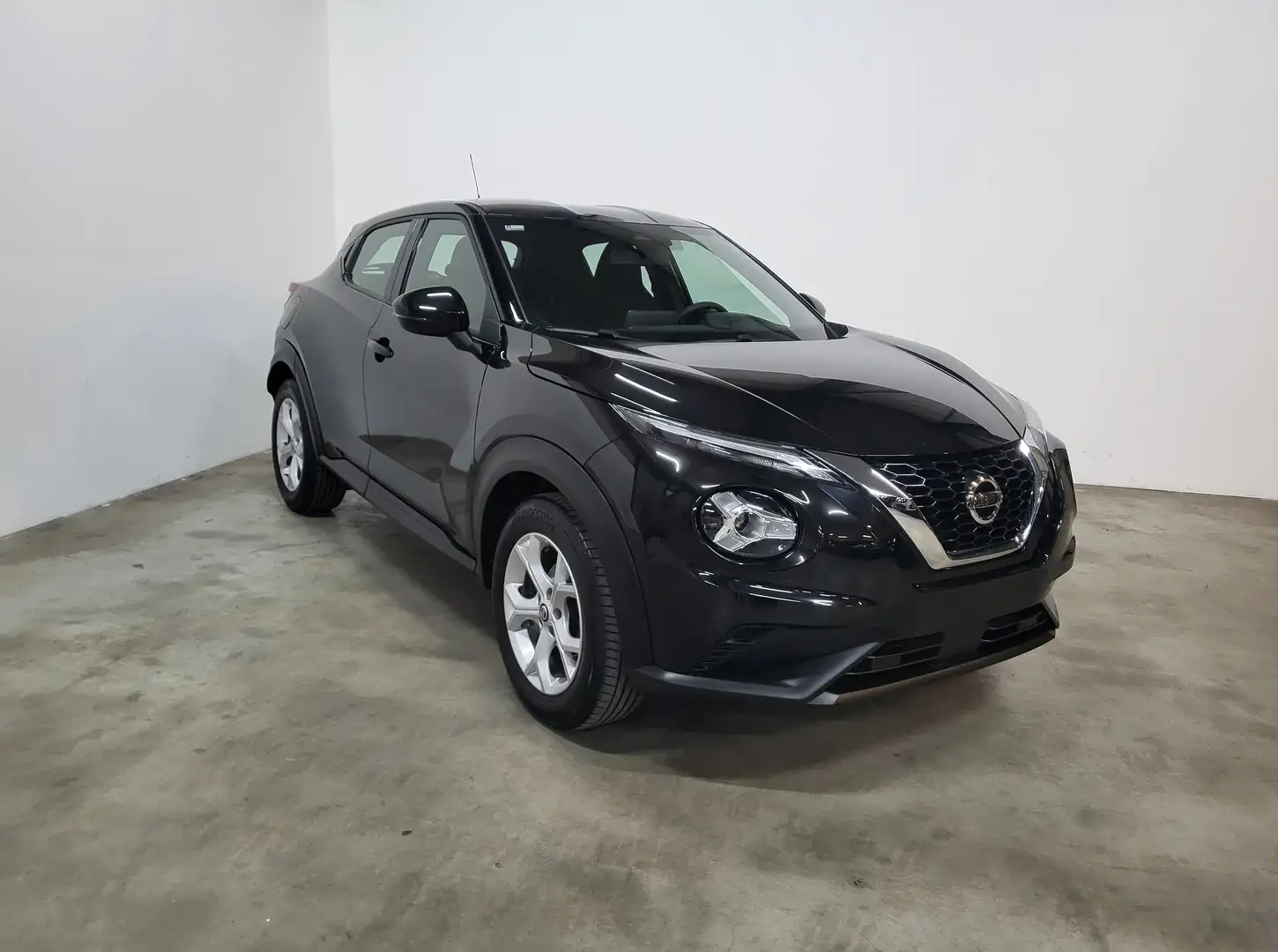 Nissan Juke 1.0 DIG-T 2WD * CAMERA * CARPLAY * Zwart - 2