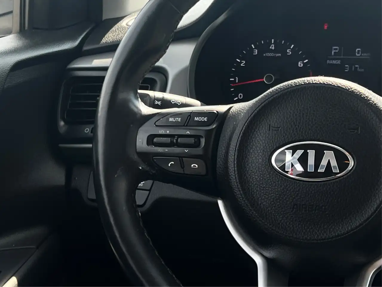 Kia Rio снимка Kia Rio