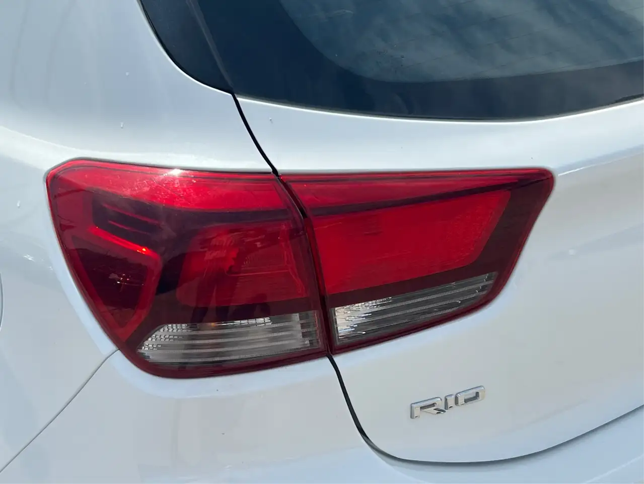 Kia Rio снимка Kia Rio