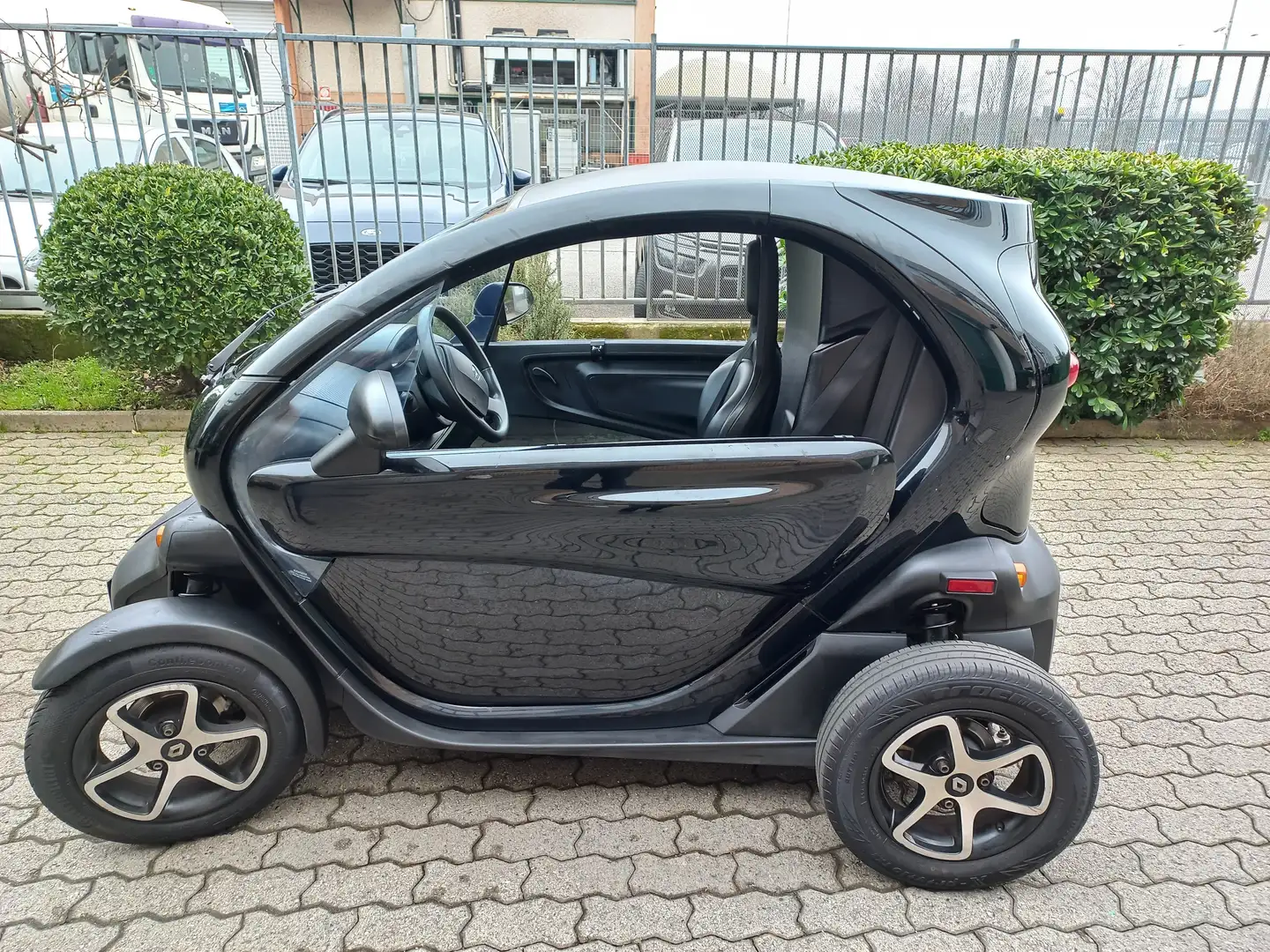 Renault Twizy VERSIONE AUTOCARRO 75 LITRI Noir - 2