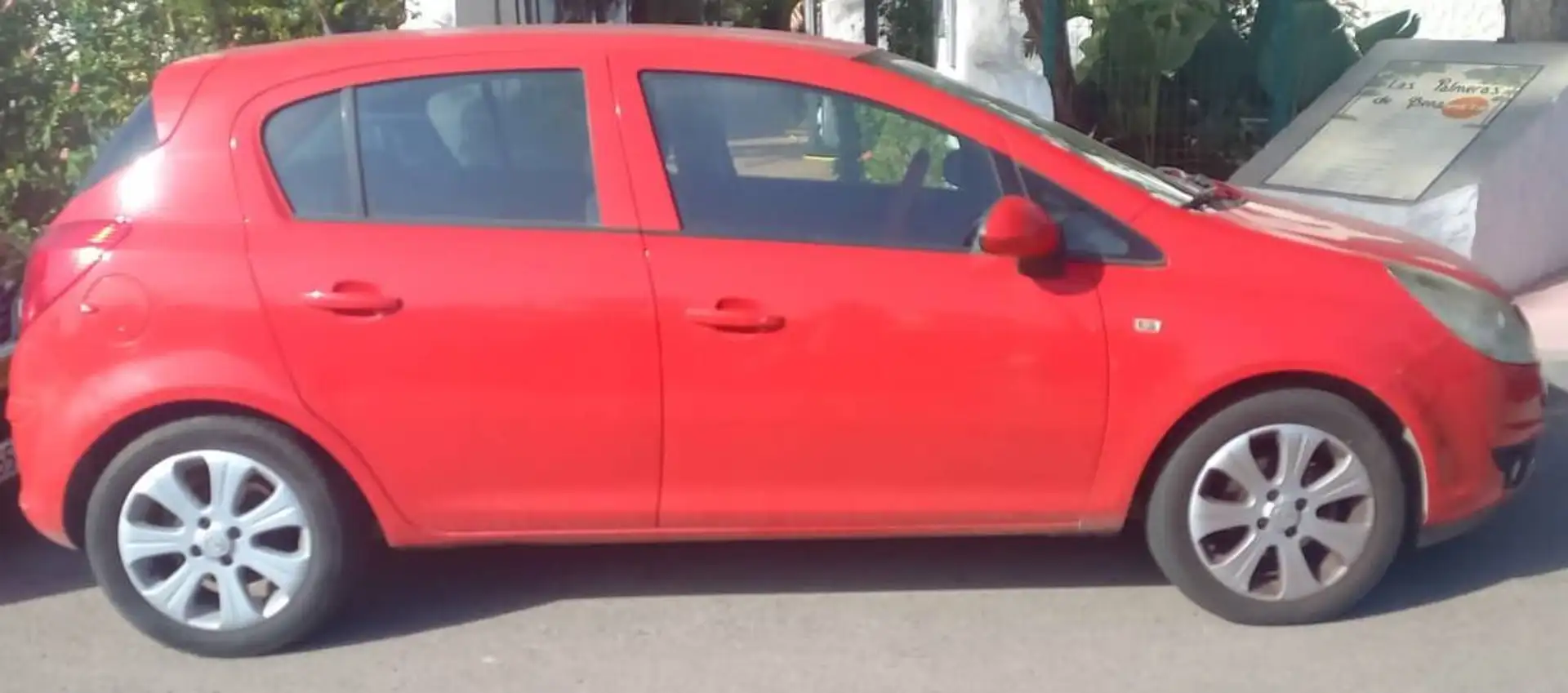Opel Corsa Corsa 1.3CDTi Essentia ecoFlex Essentia Rojo - 2