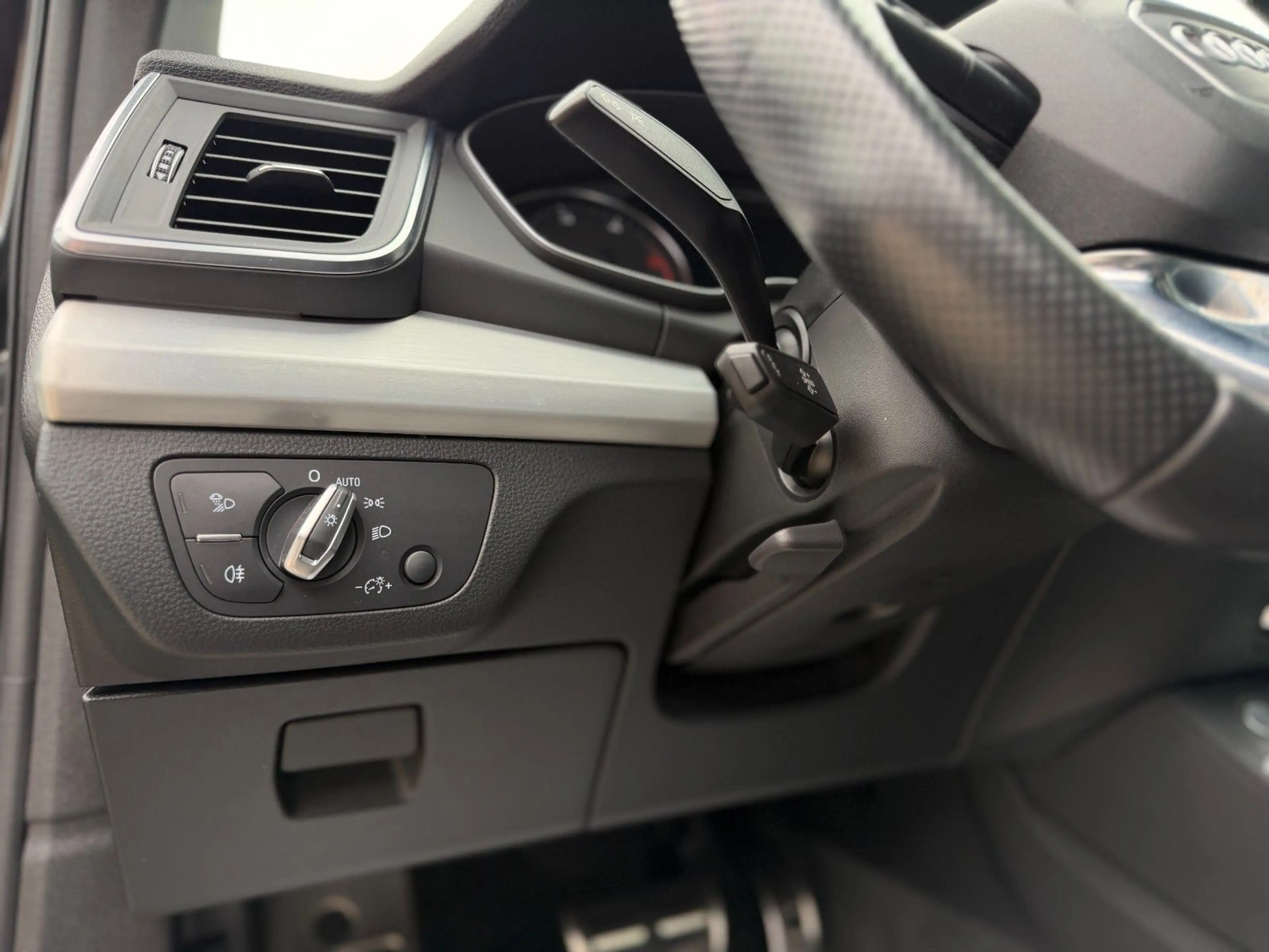 Audi Q5 40 TDI Quattro Sport S-Line /1 Hand/Wenig Km — photo 12
