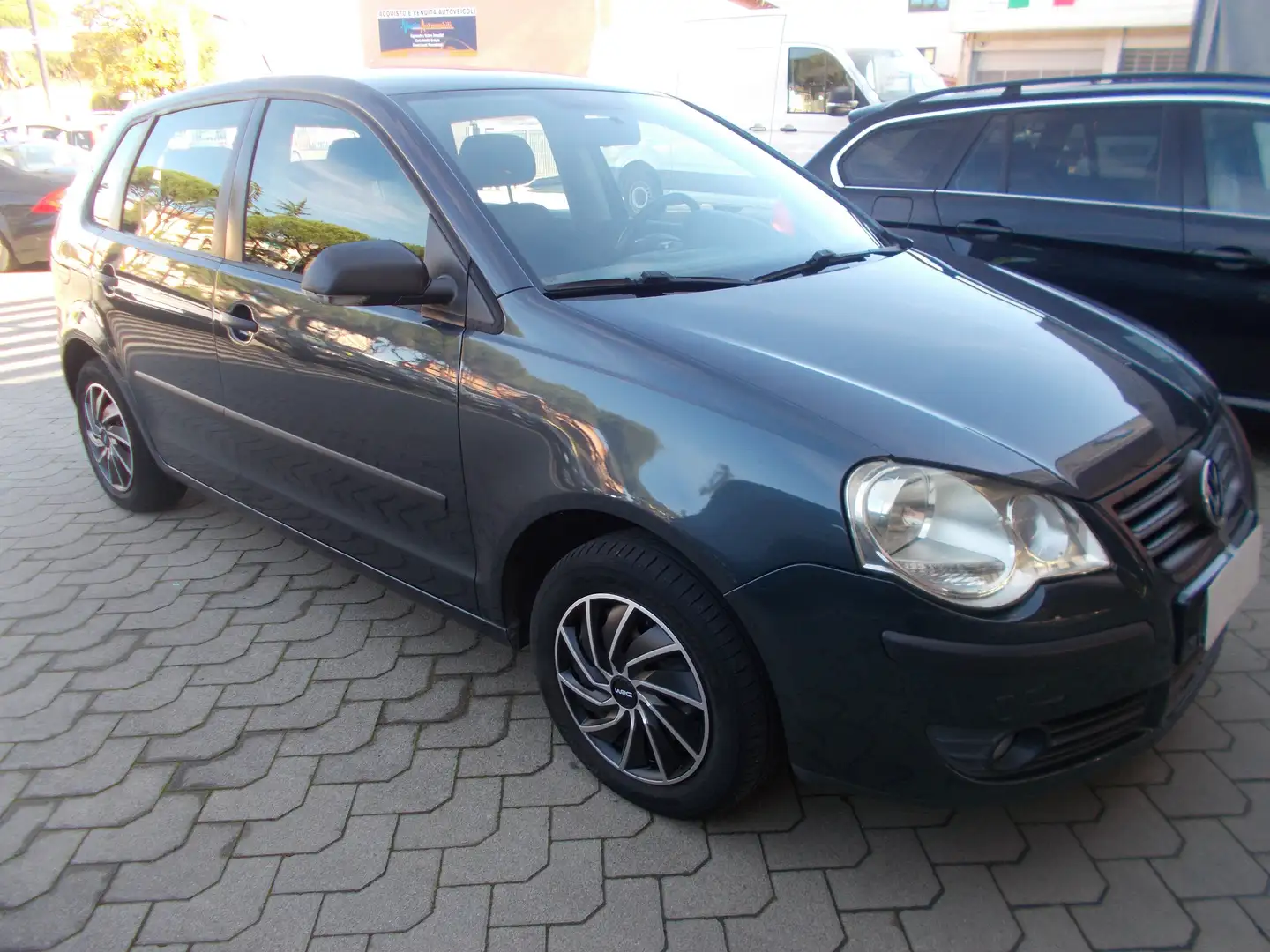 Volkswagen Polo 5p 1.2 Comfortline 70cv Bluetooth OK NEOPATENTATI Gris - 2