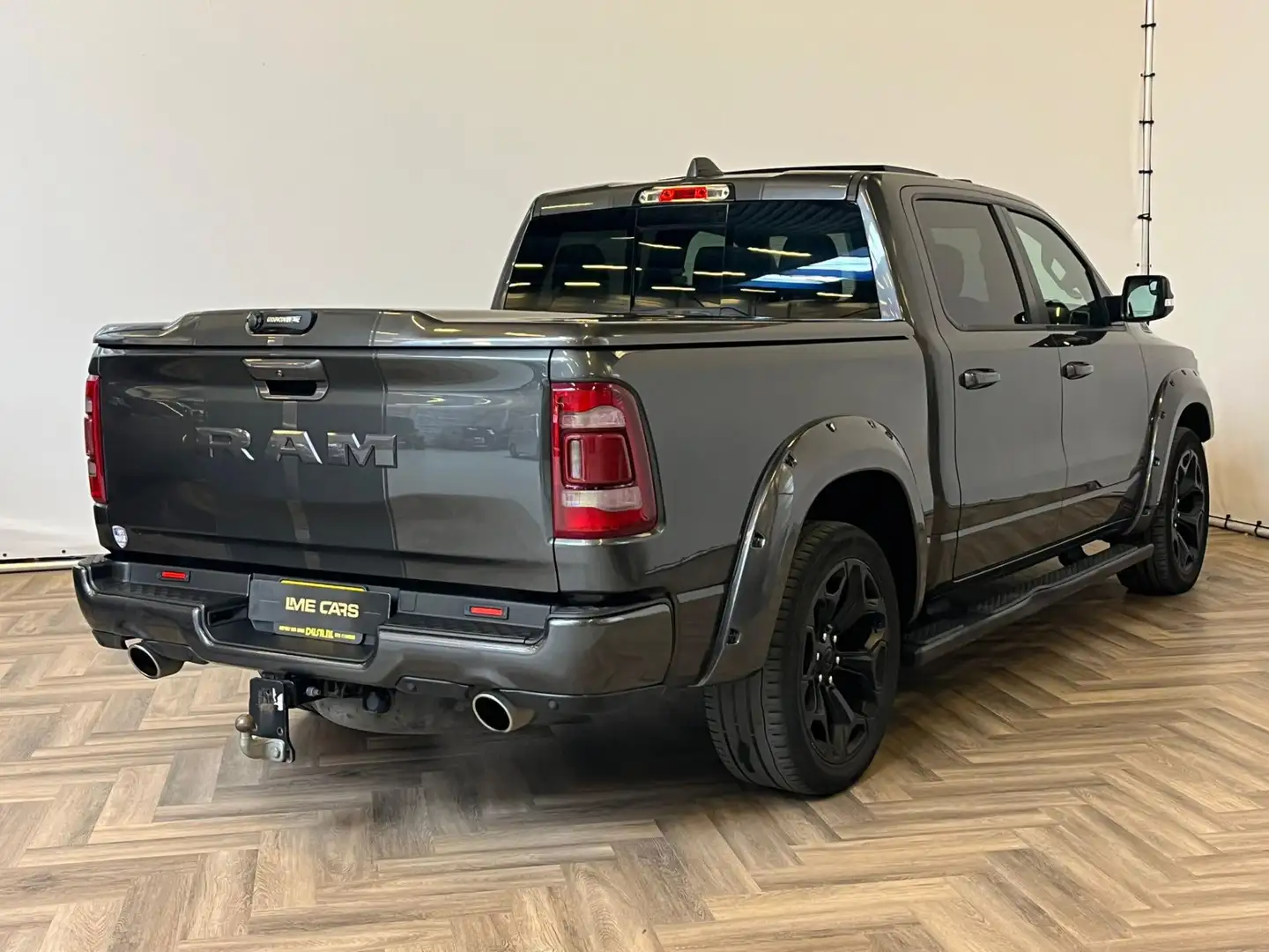 Dodge RAM 1500 5.7 V8 4x4 Crew Cab Laramie|1e EIGENAAR|GRIJS Gri - 2
