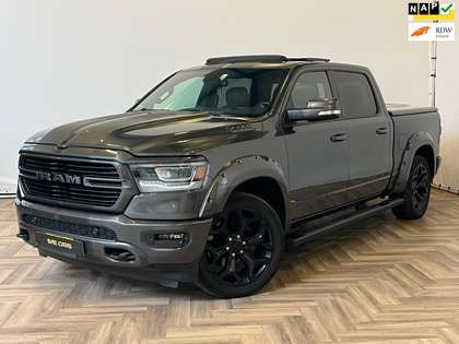 Dodge RAM 1500 5.7 V8 4x4 Crew Cab Laramie|1e EIGENAAR|GRIJS