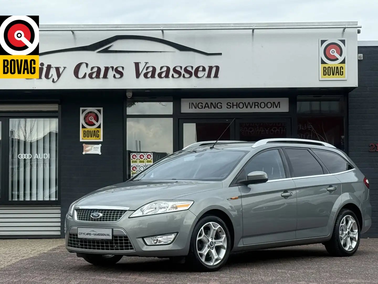 Ford Mondeo Wagon 2.0-16V Titanium 146 pk org nl auto nap logi Grijs - 1