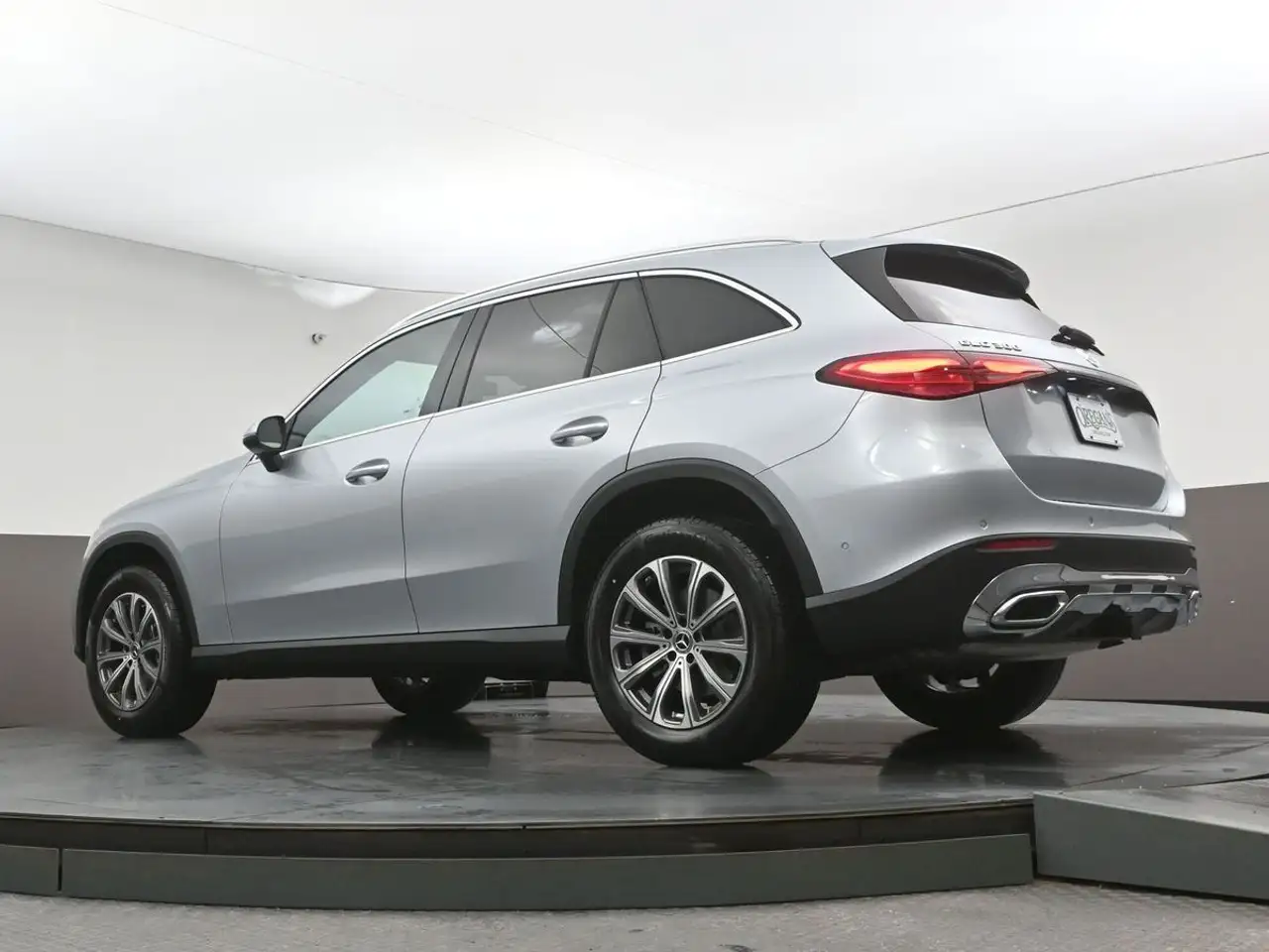 Mercedes-Benz GLC снимка Mercedes-Benz GLC