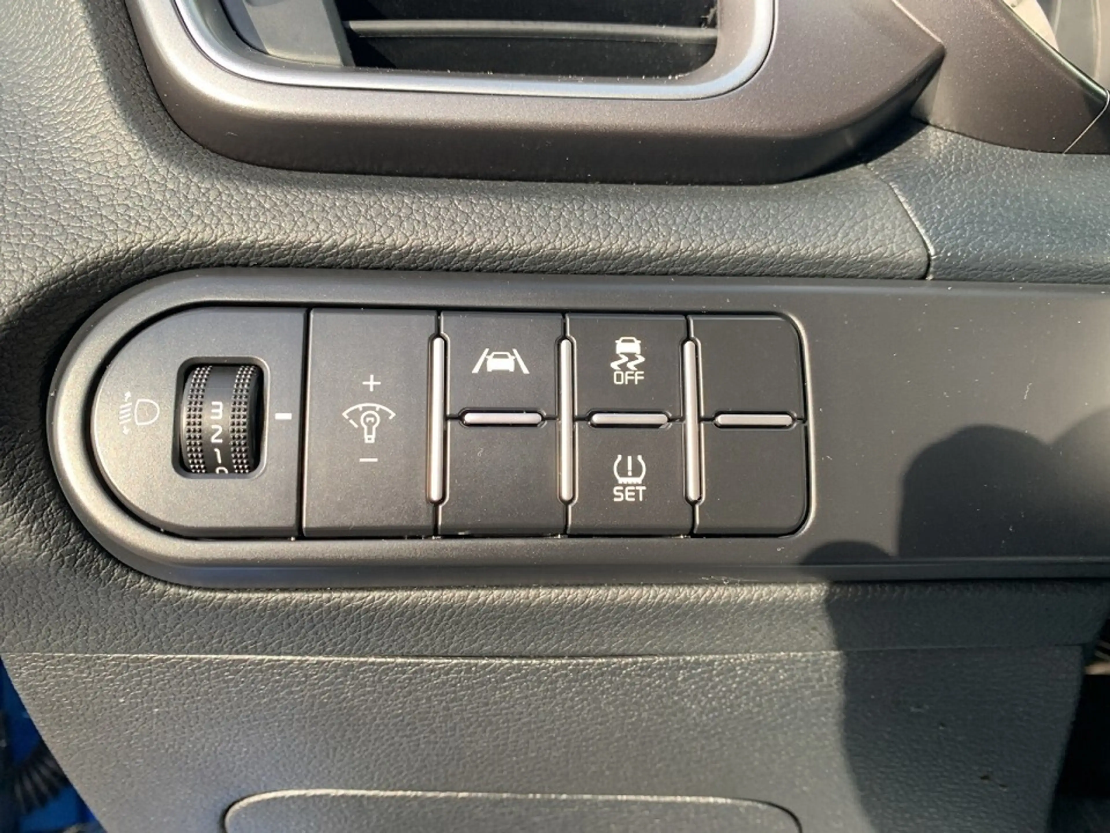 Kia Ceed / cee'd ceed 1,0 T-GDI GPF Silber — photo 12