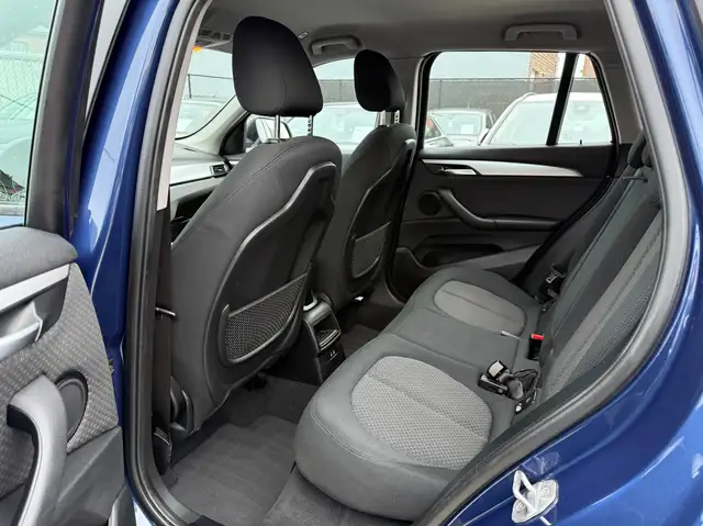 BMW X1 view 13