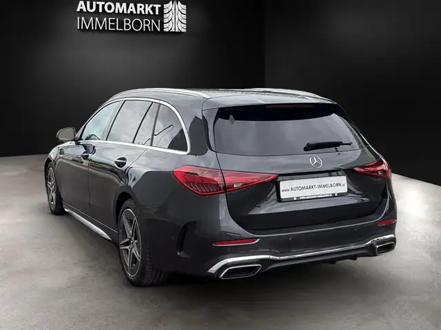 Mercedes-Benz C-Class view 5