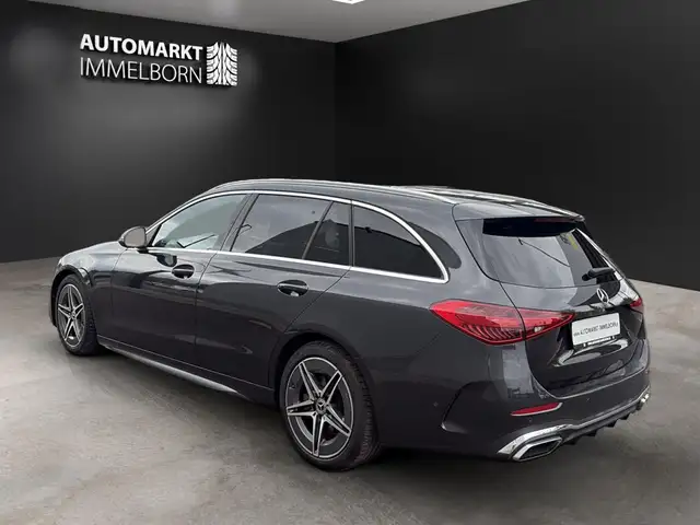 Mercedes-Benz C-Class view 6
