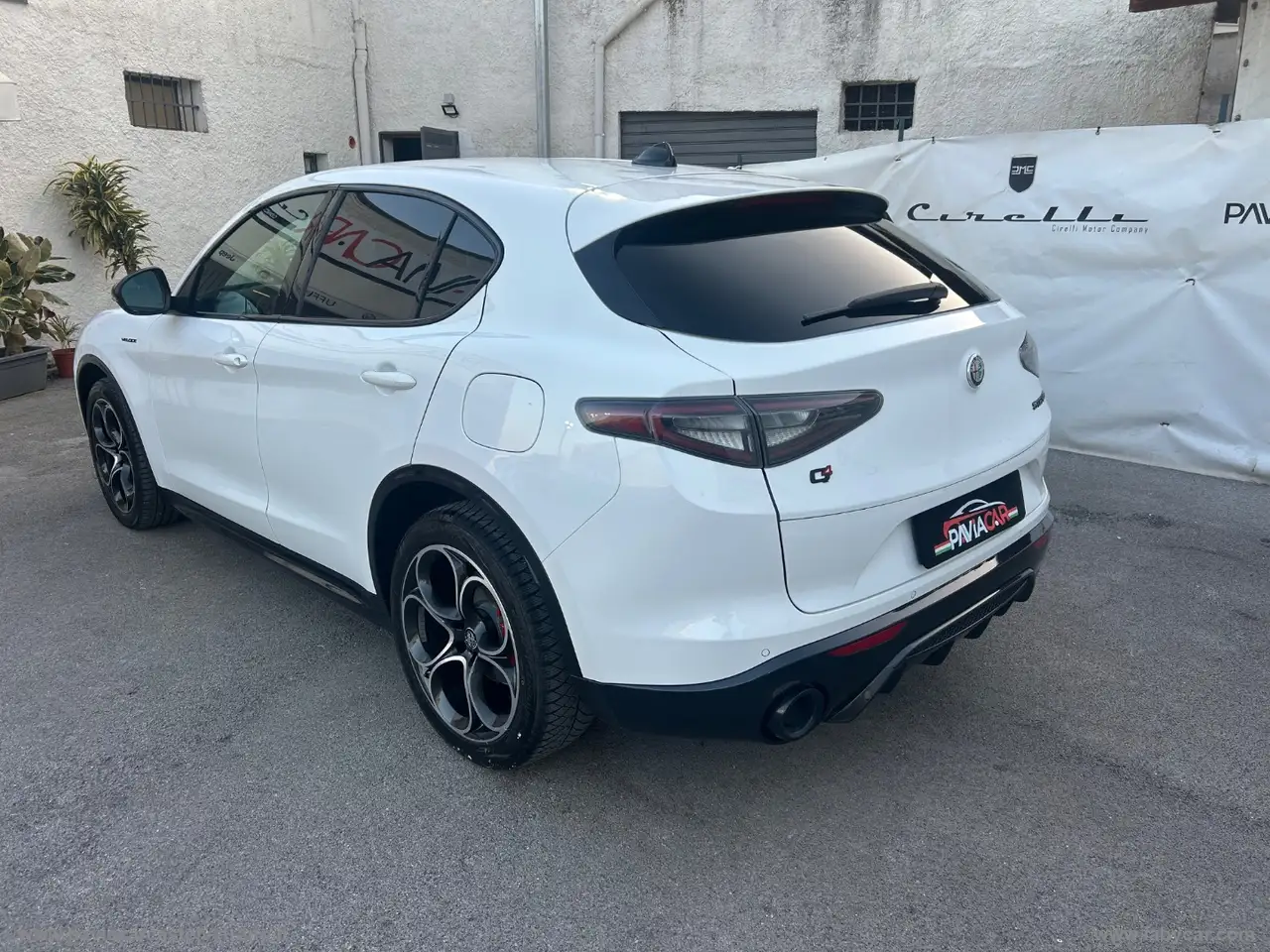 Alfa Romeo Stelvio 2024 — фото 10