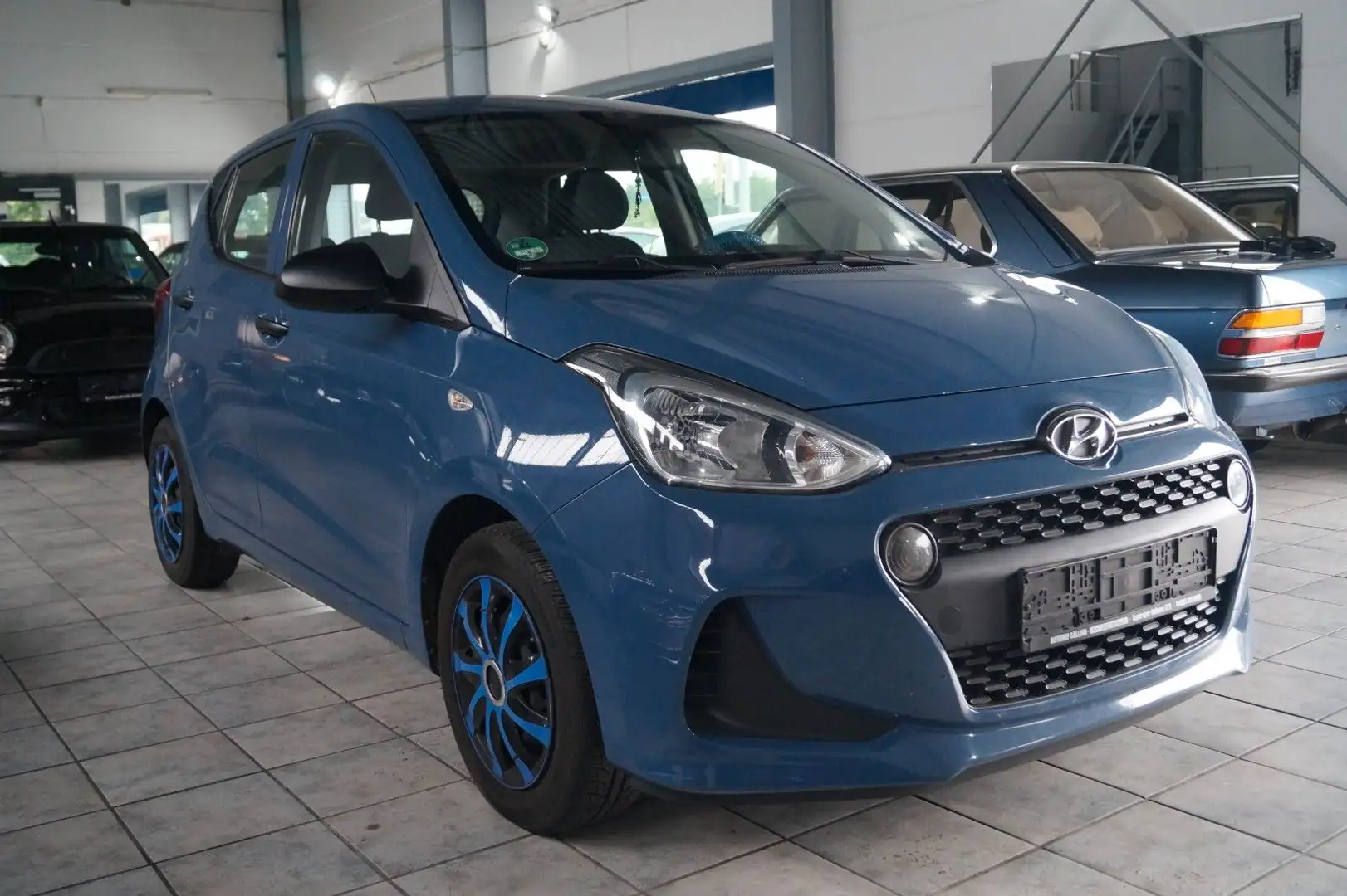 Hyundai i10 1.0 blue Pure*Klima*ZV* Blau - 2