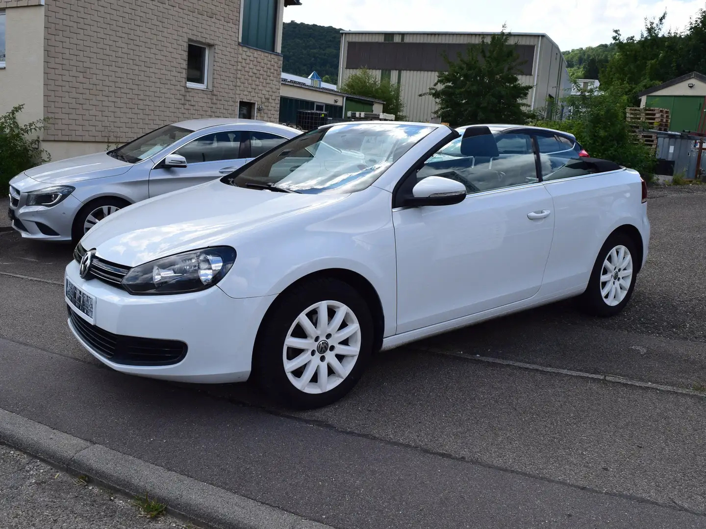 Volkswagen Golf Cabriolet Basis BMT White - 1