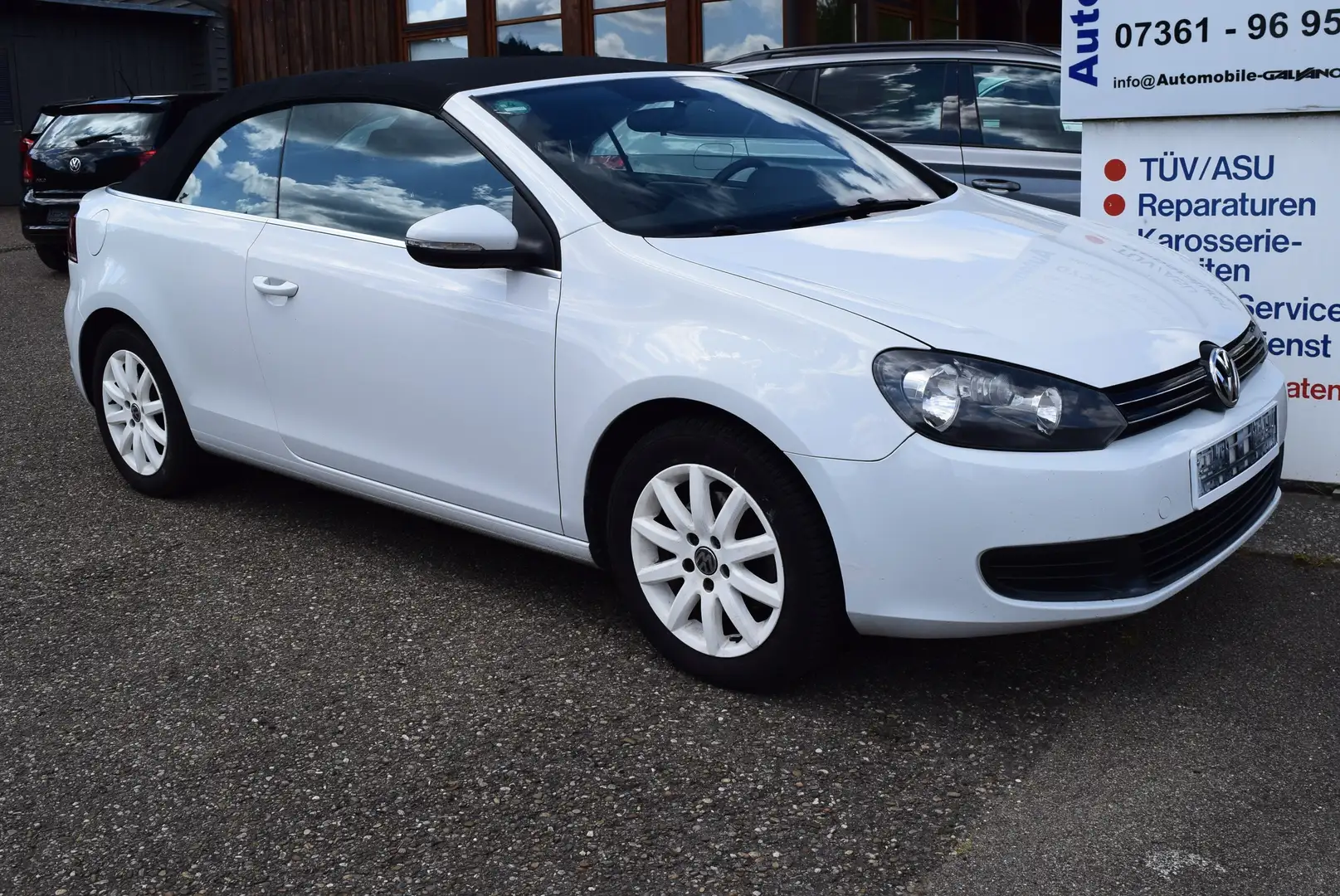 Volkswagen Golf Cabriolet Basis BMT White - 2