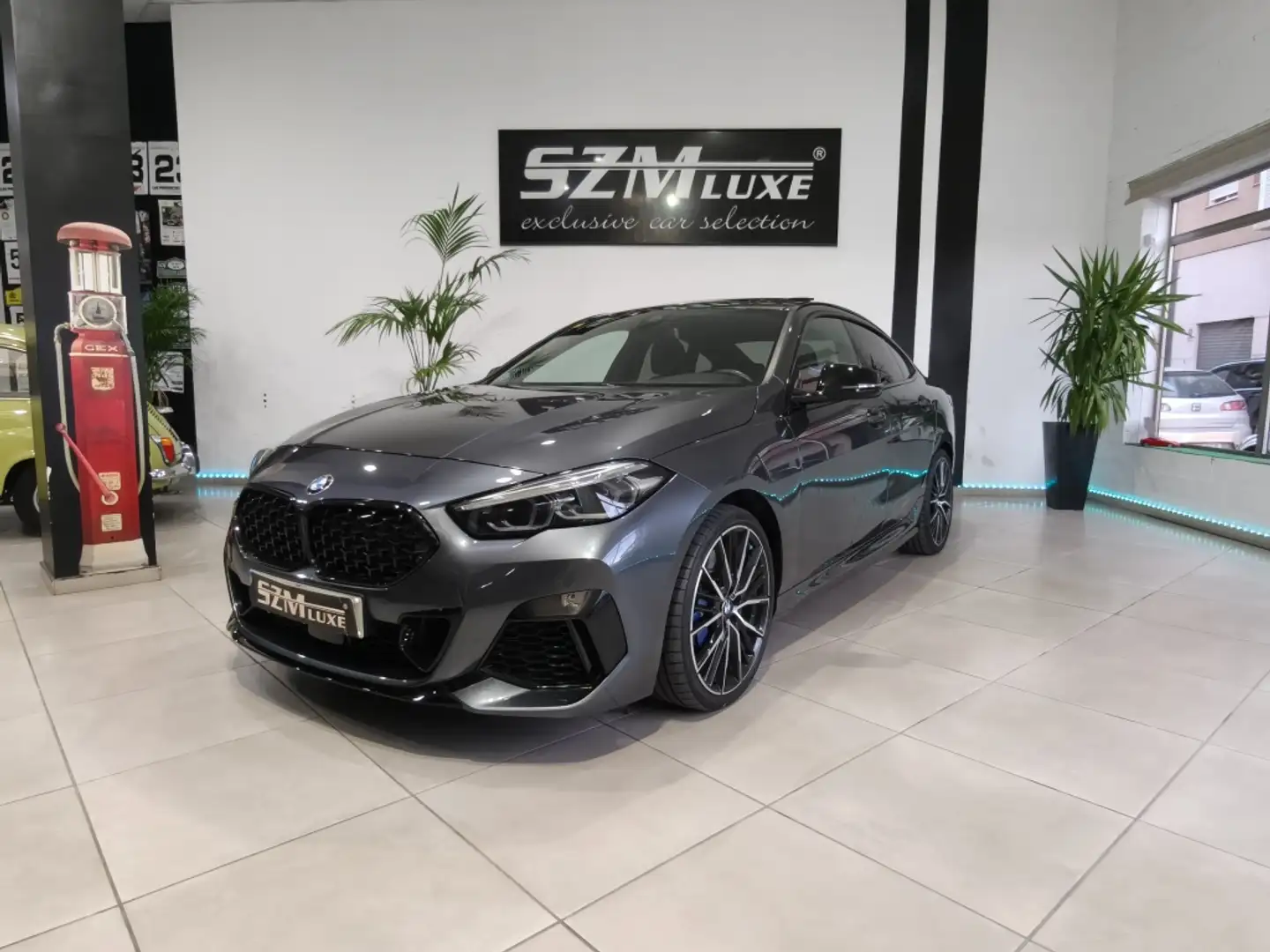 BMW 235 M235iA xDrive Gran Coupé Grau - 1