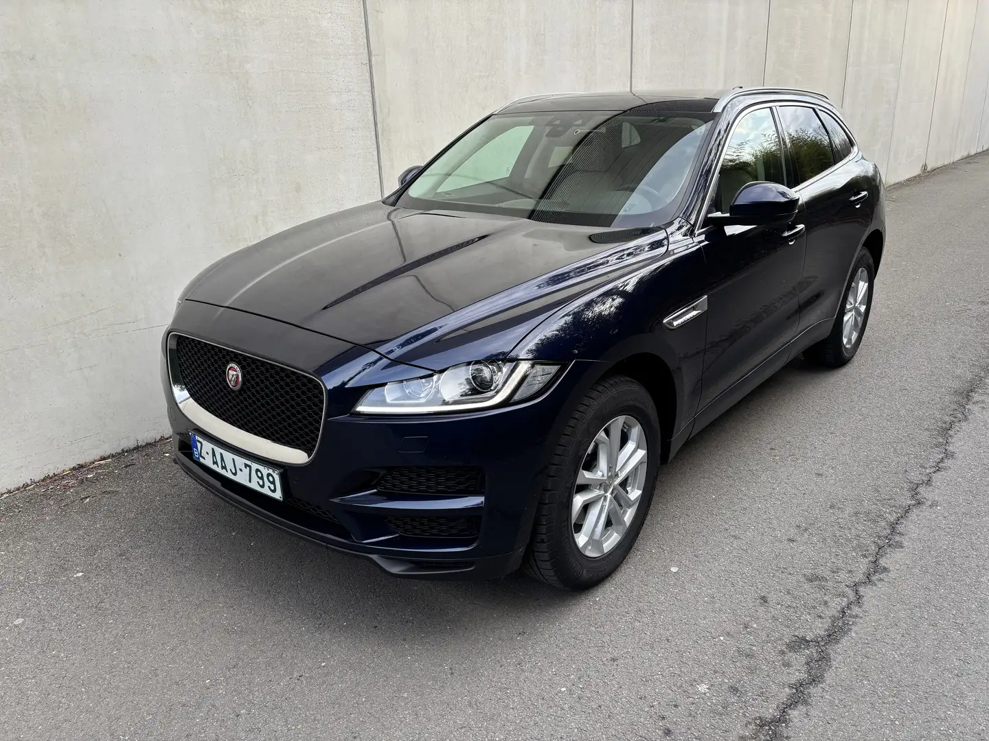 Jaguar F-Pace 2.0 D Prestige Full Options (EU6.2) Blau - 1