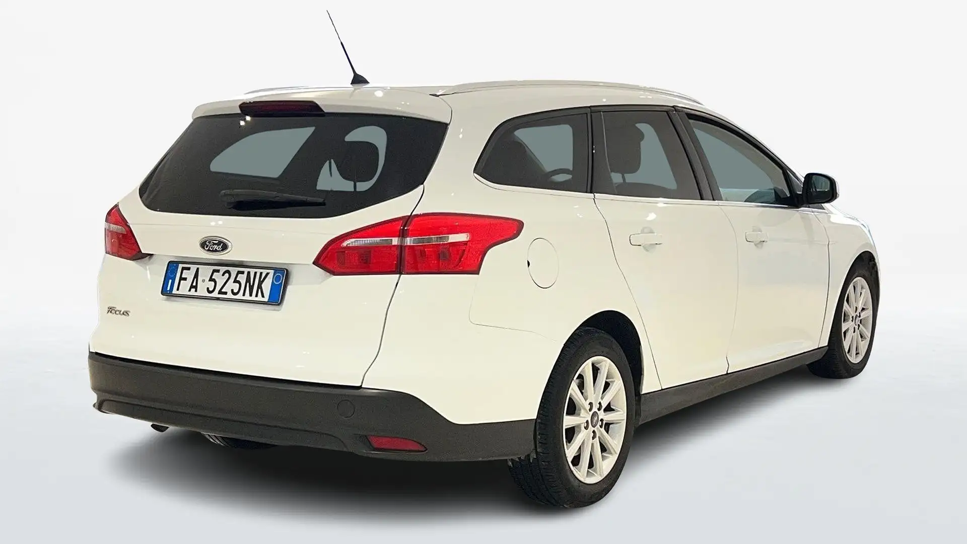 Ford Focus SW 1.5 TDCI TITANIUM S&S 120CV Weiß - 2