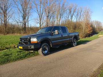 Dubbel cabine pickup