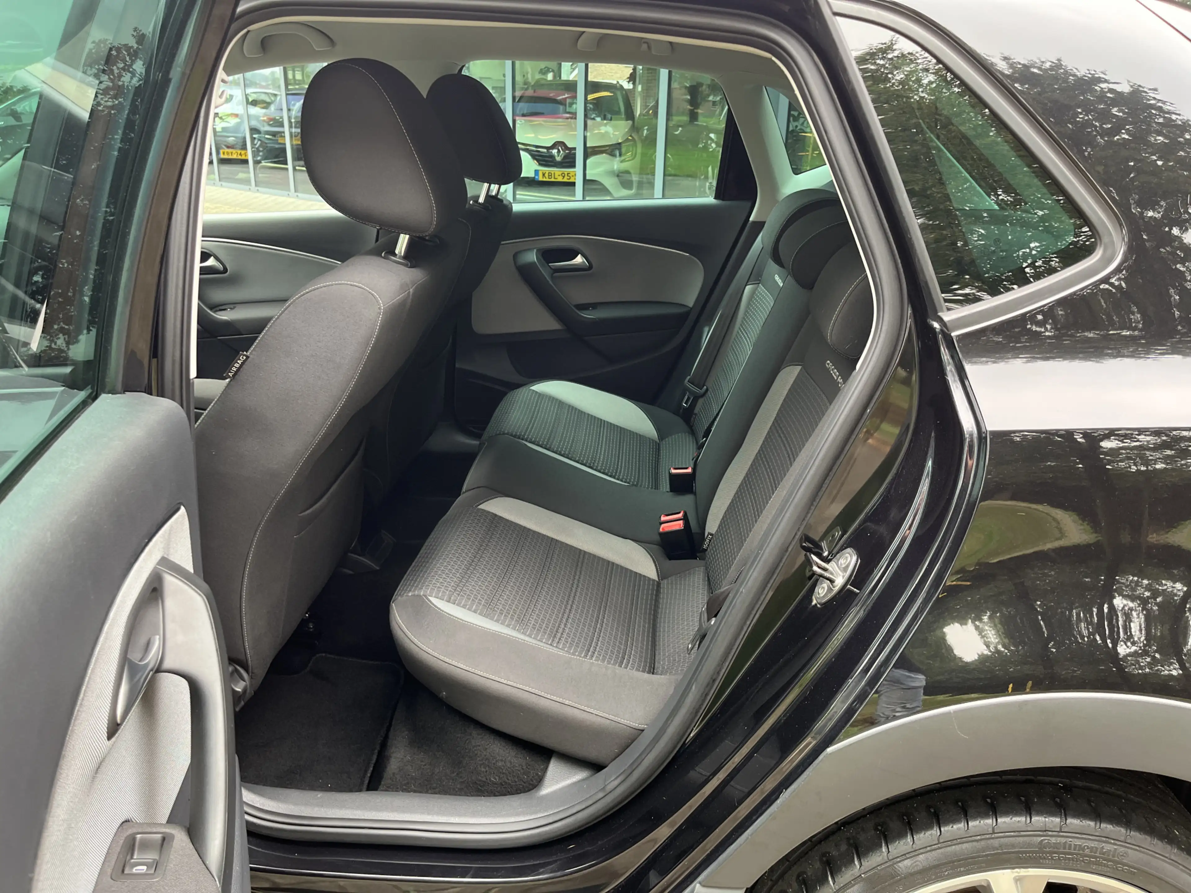 Volkswagen Polo Cross 1.2 TSI | BLUETOOTH | CLIMA | CRUISE | DAB | TREKH — photo 25