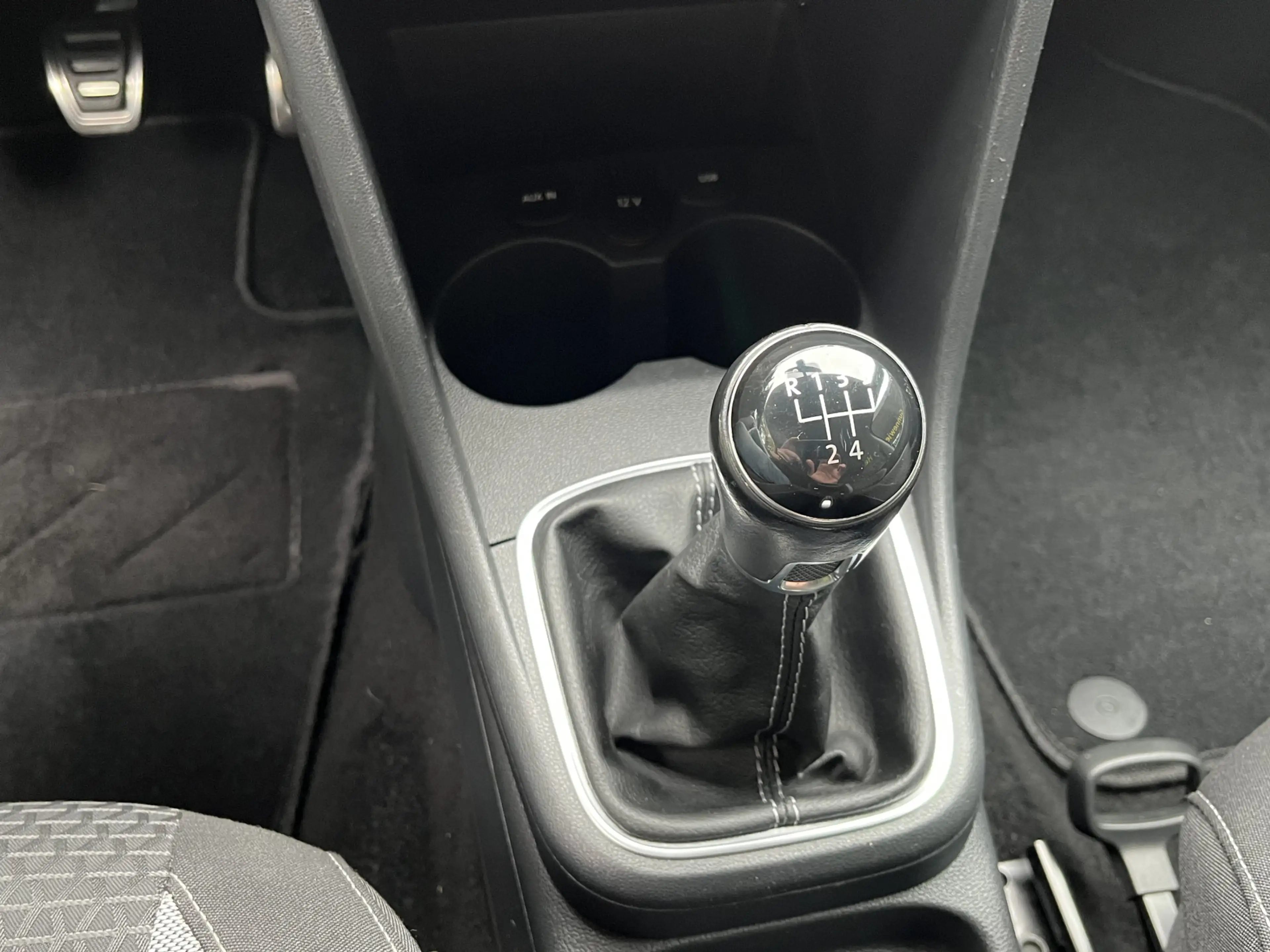 Volkswagen Polo Cross 1.2 TSI | BLUETOOTH | CLIMA | CRUISE | DAB | TREKH — photo 13