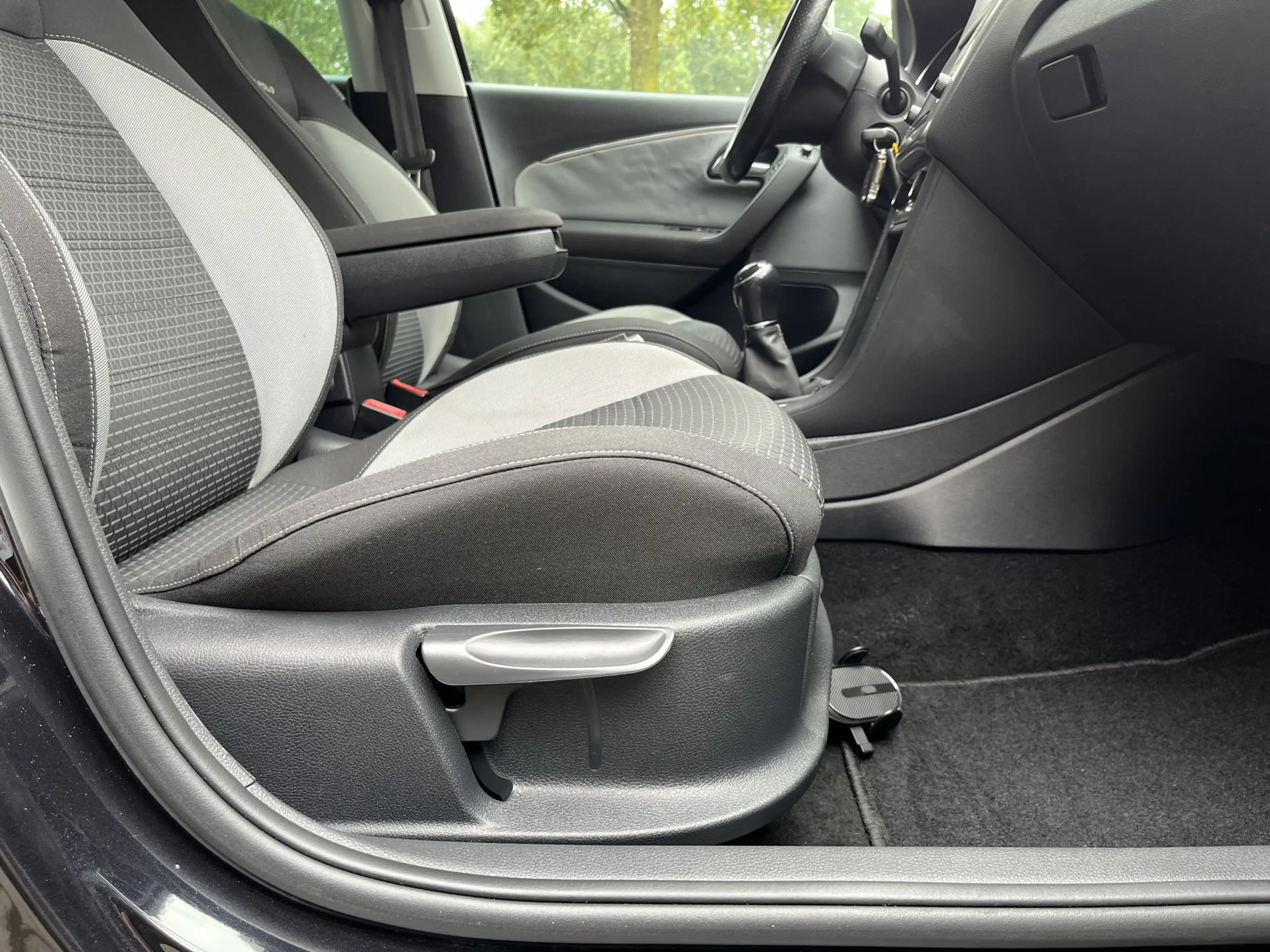 Volkswagen Polo Cross 1.2 TSI | BLUETOOTH | CLIMA | CRUISE | DAB | TREKH — photo 28