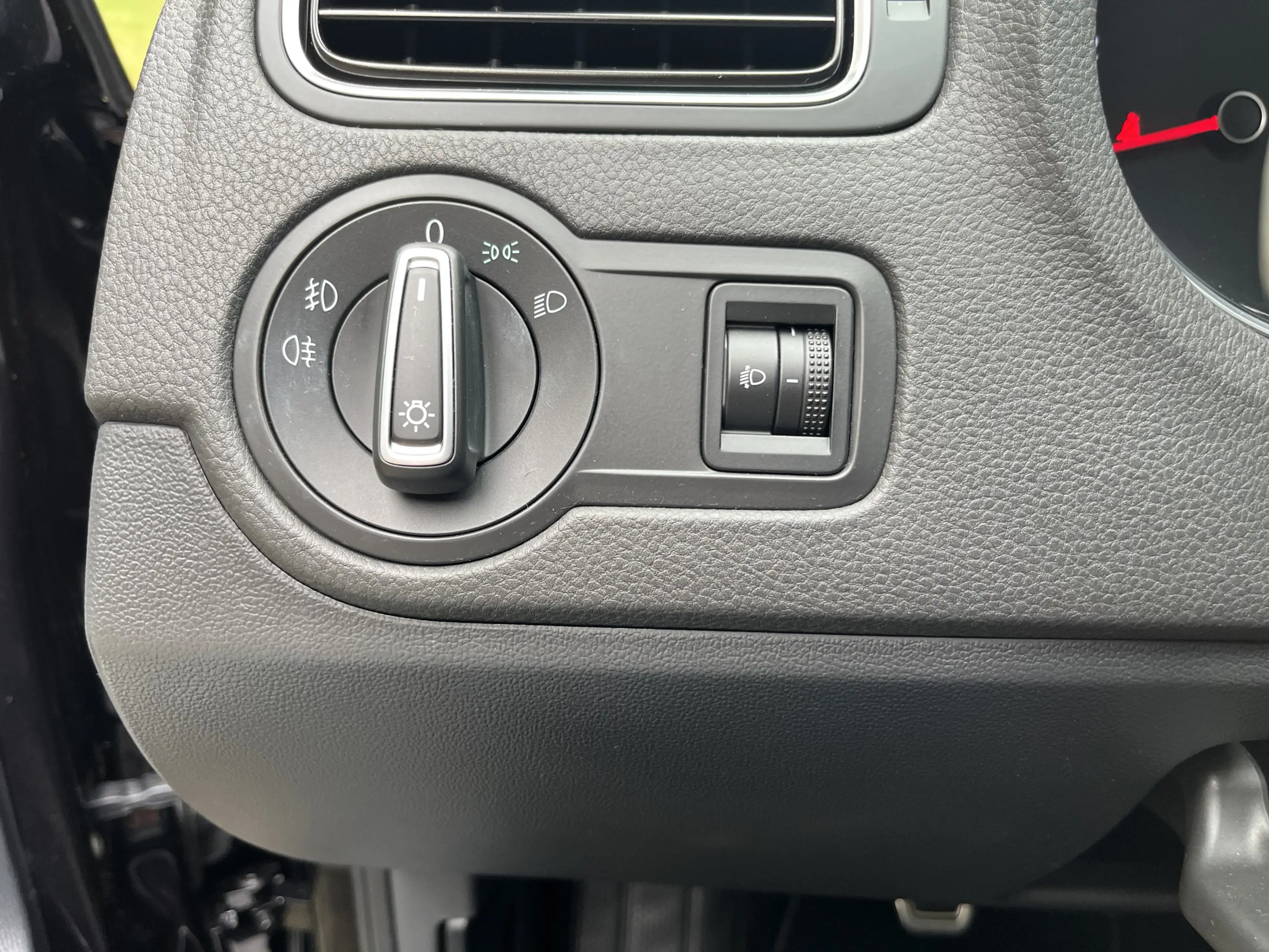 Volkswagen Polo Cross 1.2 TSI | BLUETOOTH | CLIMA | CRUISE | DAB | TREKH — photo 19