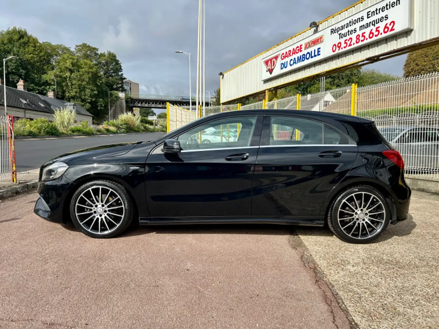 Mercedes-Benz A 180 180 SPORT EDITION Noir - 2