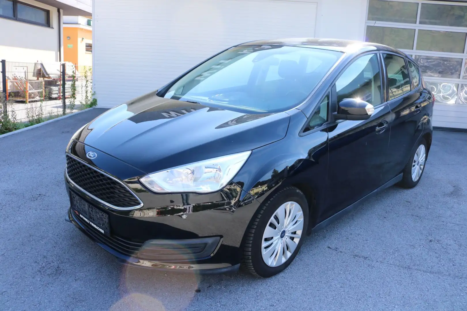 Ford C-Max Trend 1,0 EcoBoost Schwarz - 1
