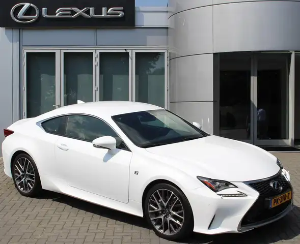 Lexus RC 300h F SPORT Line NL-AUTO CRUISE TRIPLE-LED STOELVENT B