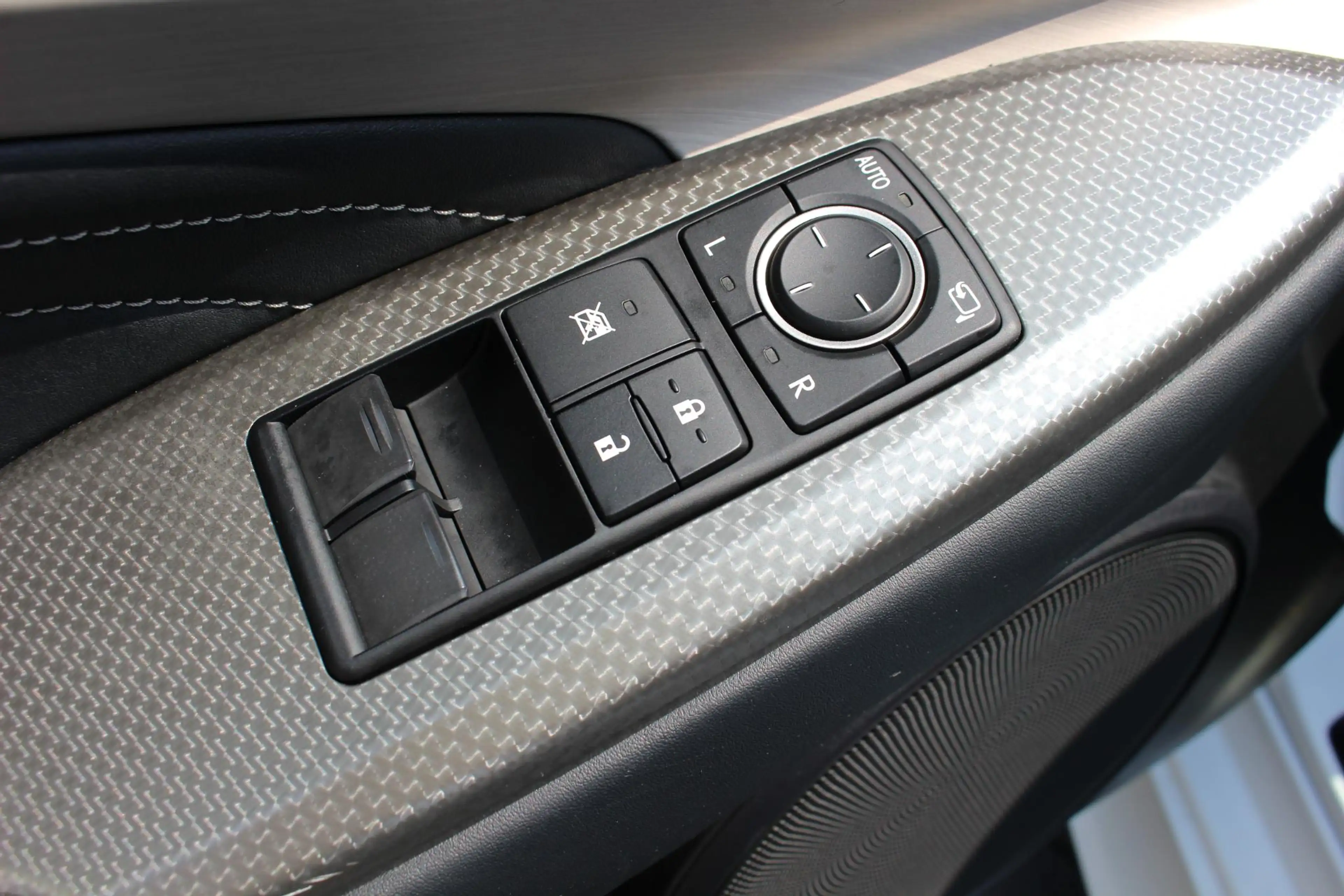 Lexus RC 300h F SPORT Line NL-AUTO — photo 21